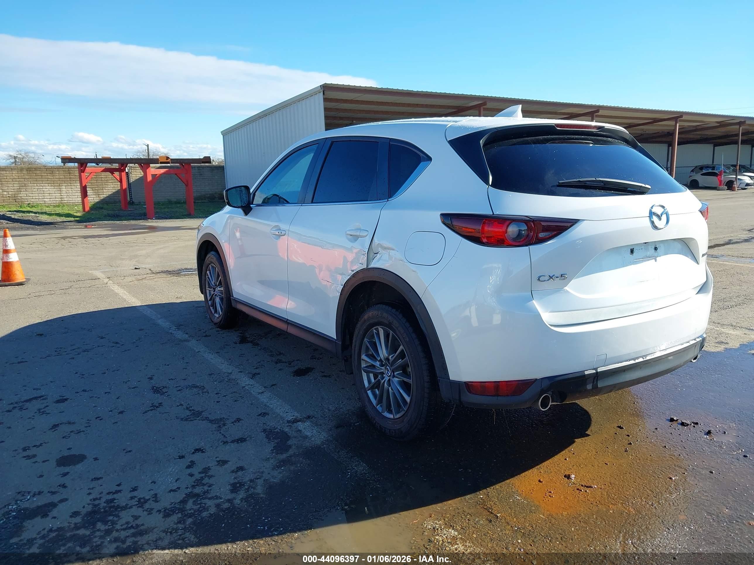 MAZDA CX-5 image 3