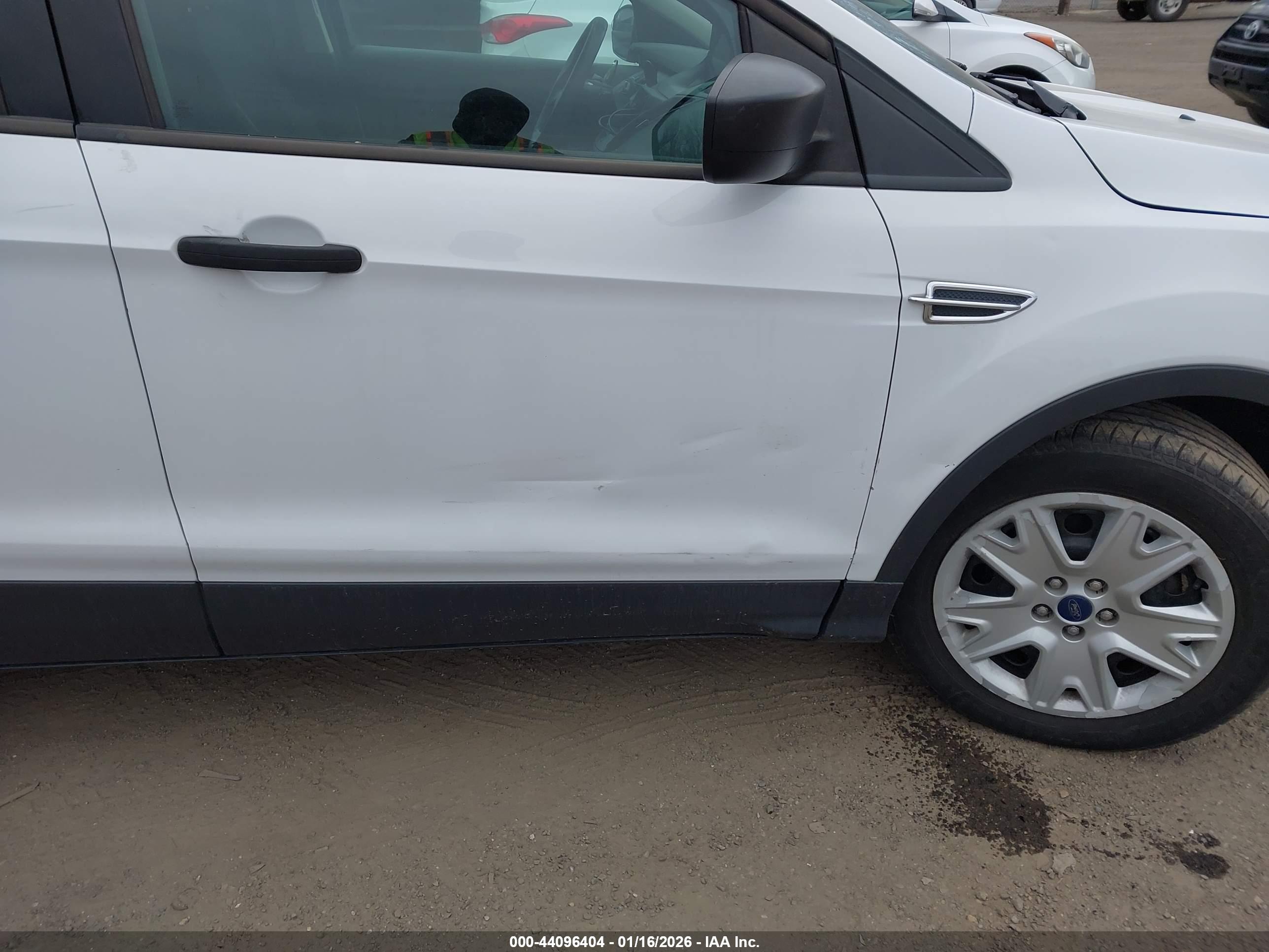 FORD ESCAPE image 6