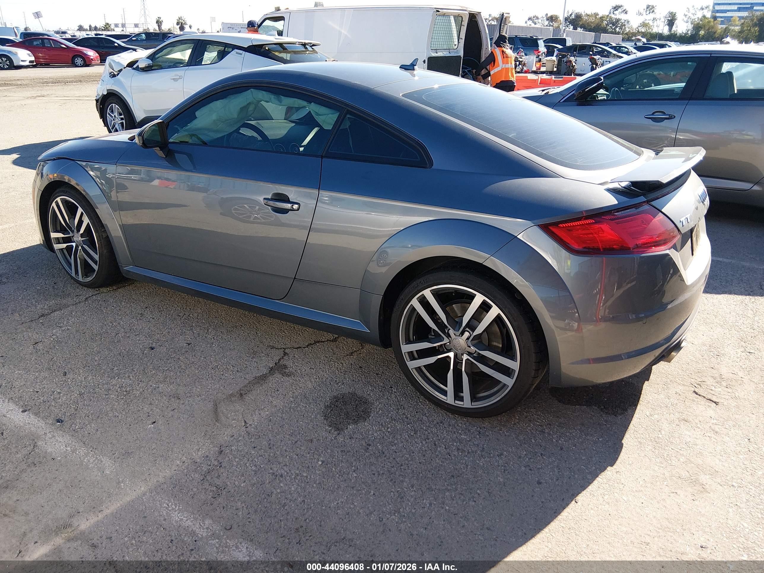 AUDI TT image 3