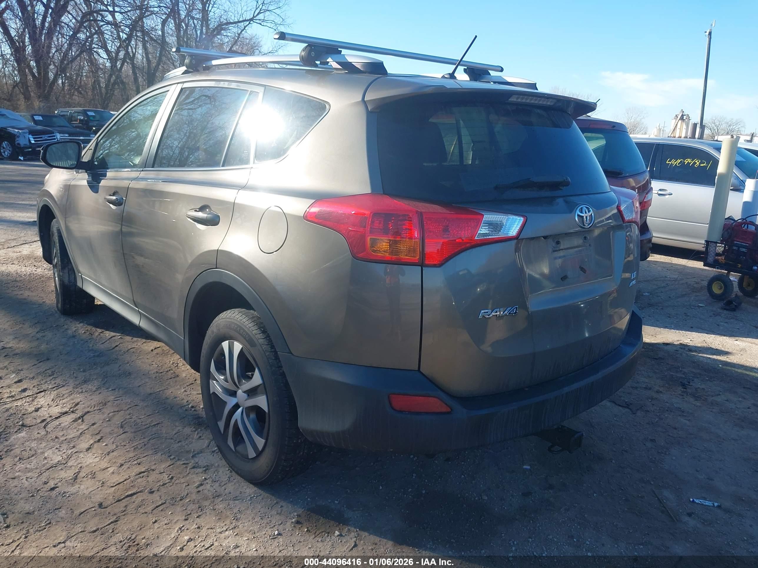 TOYOTA RAV4 image 3