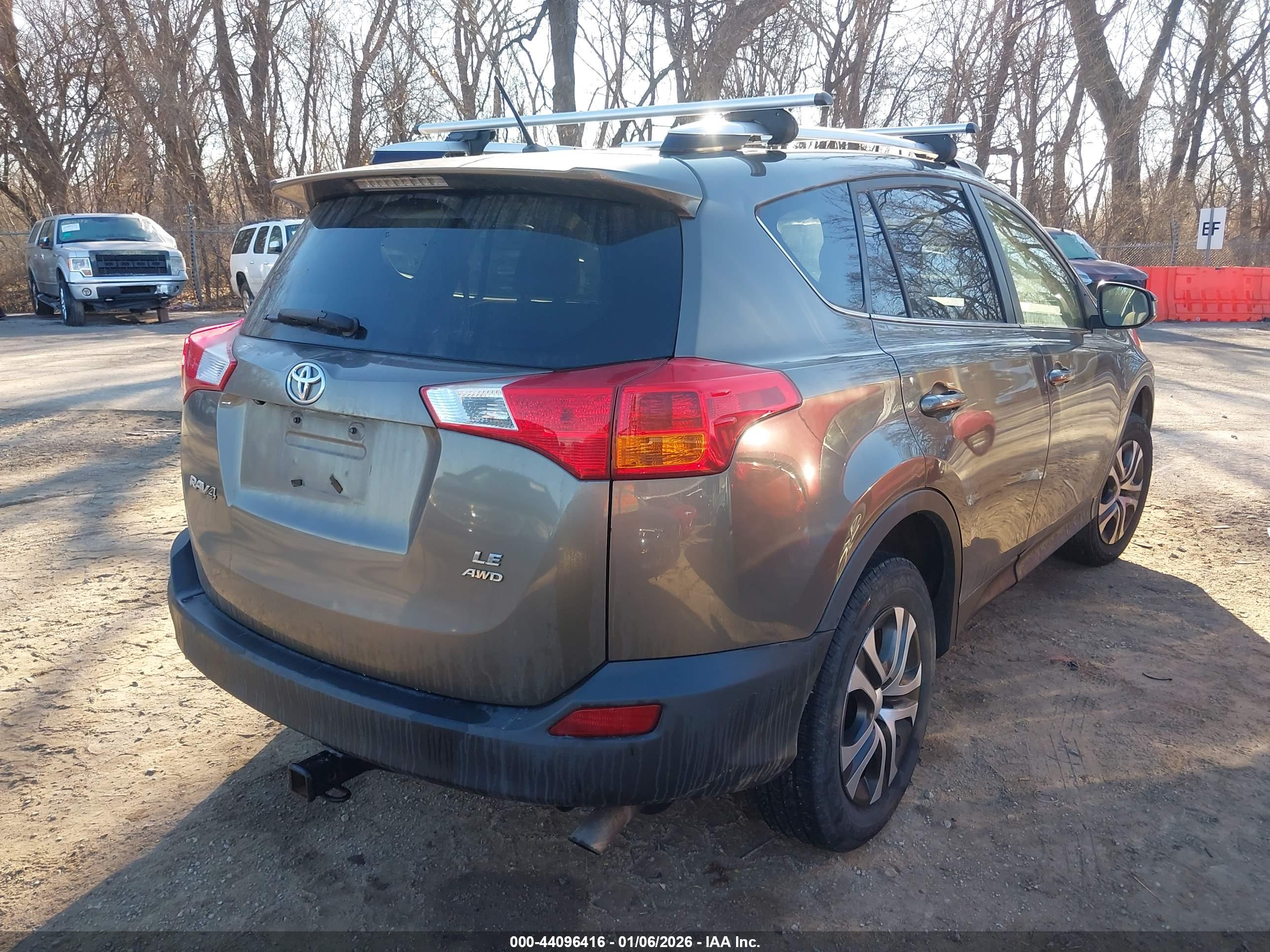 TOYOTA RAV4 image 4