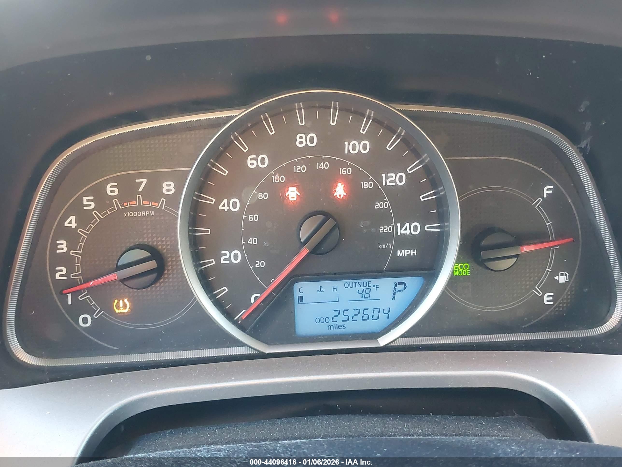 TOYOTA RAV4 image 7