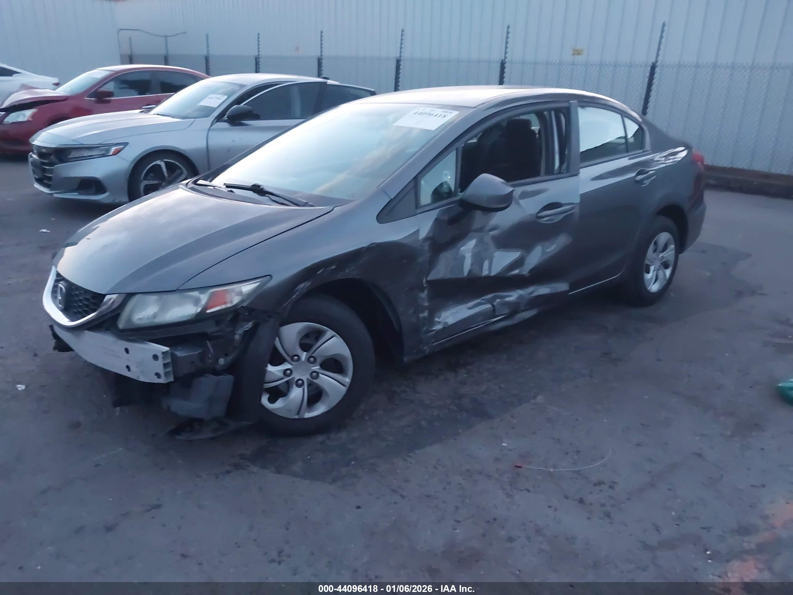 HONDA CIVIC image 2