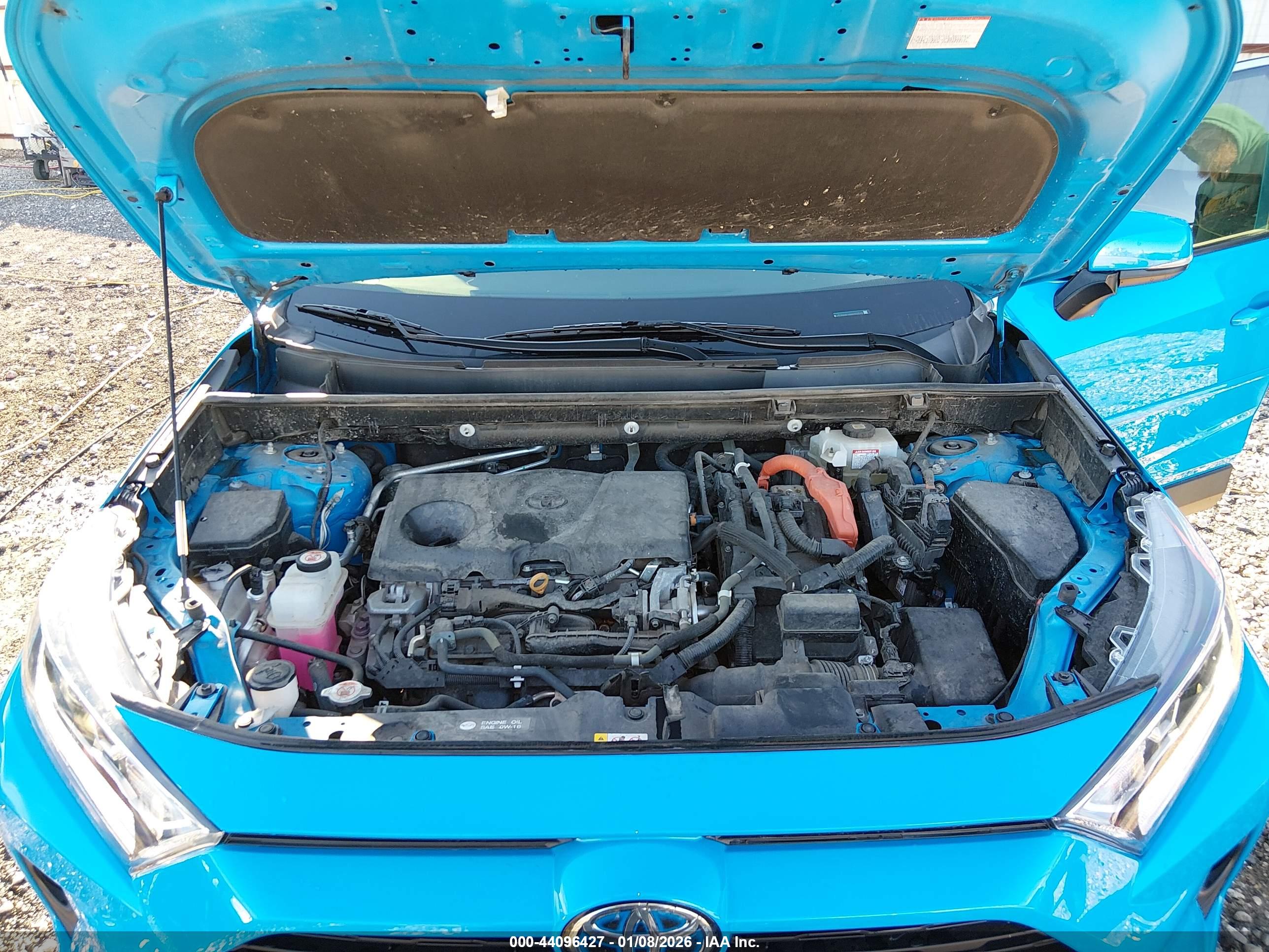 TOYOTA RAV4 image 10