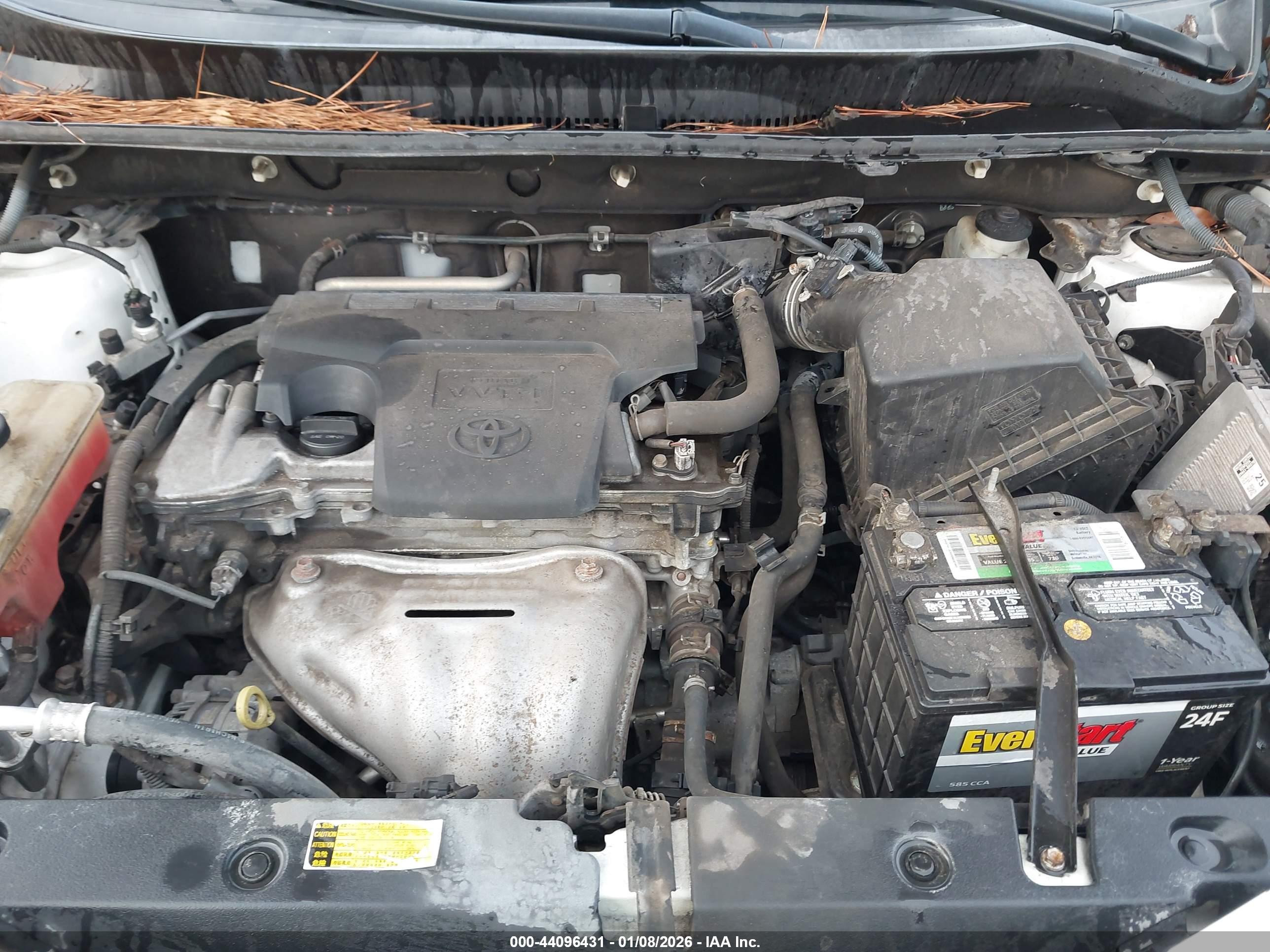 TOYOTA RAV4 image 10
