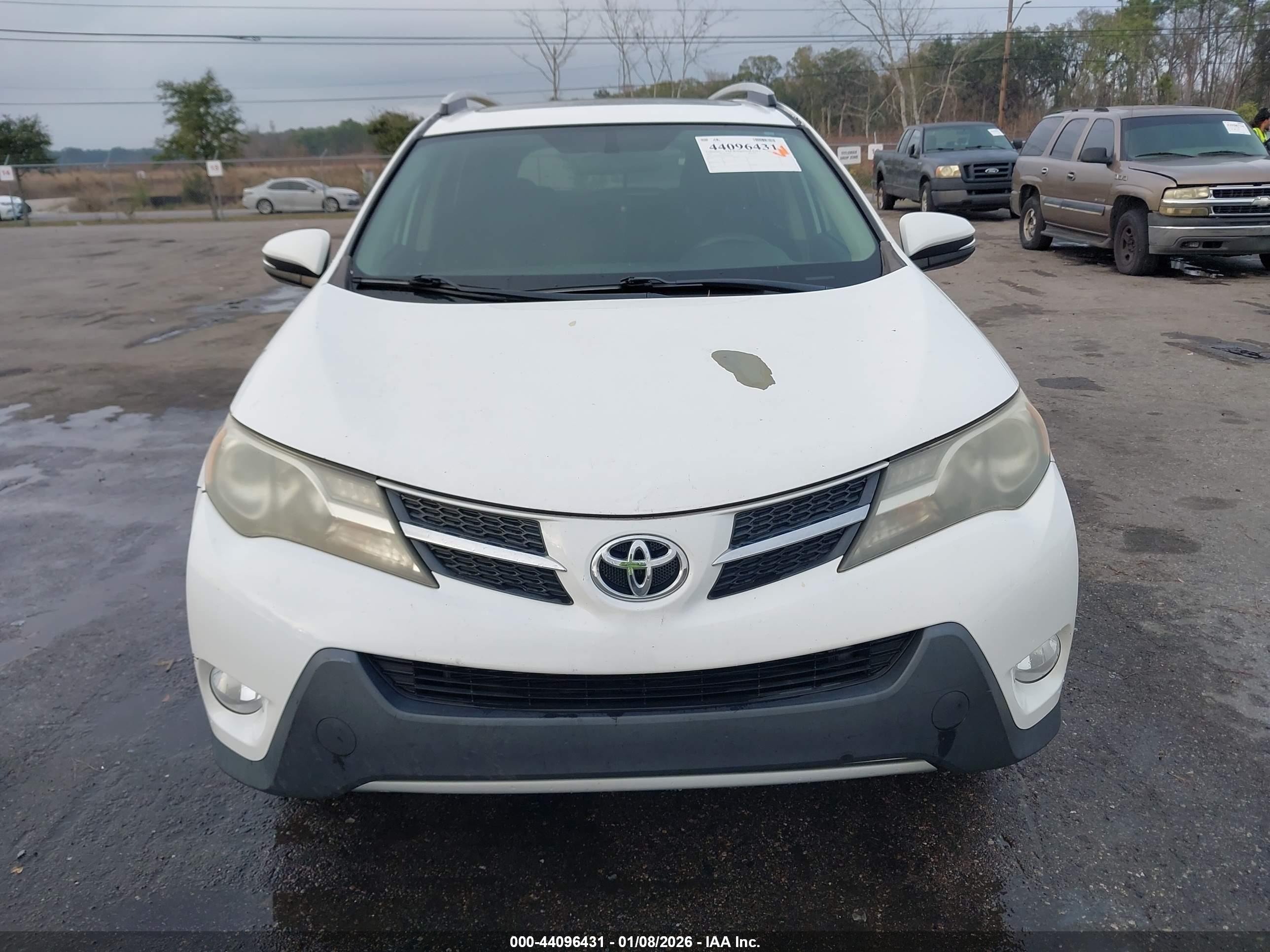 TOYOTA RAV4 image 6
