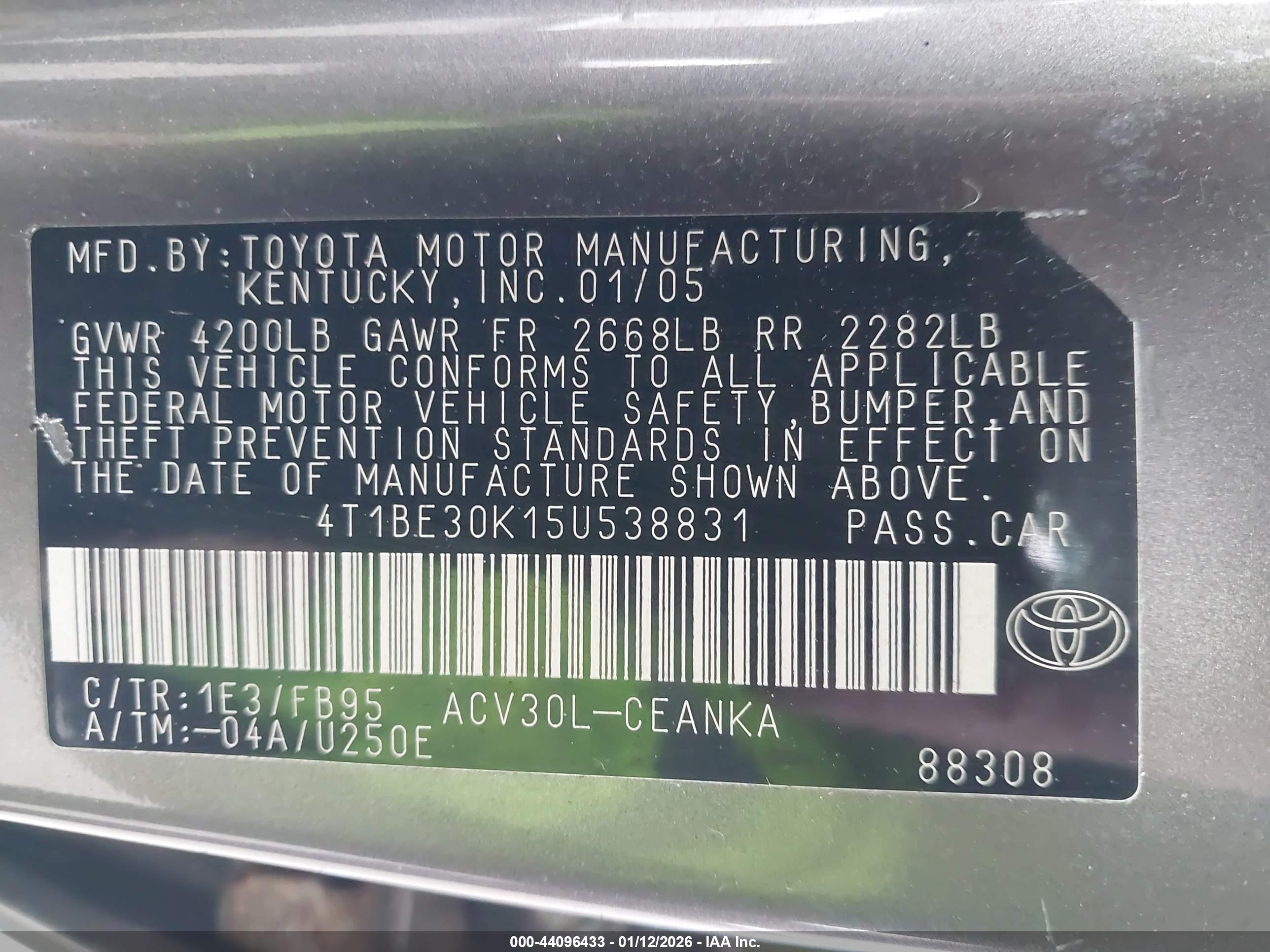 TOYOTA CAMRY image 9