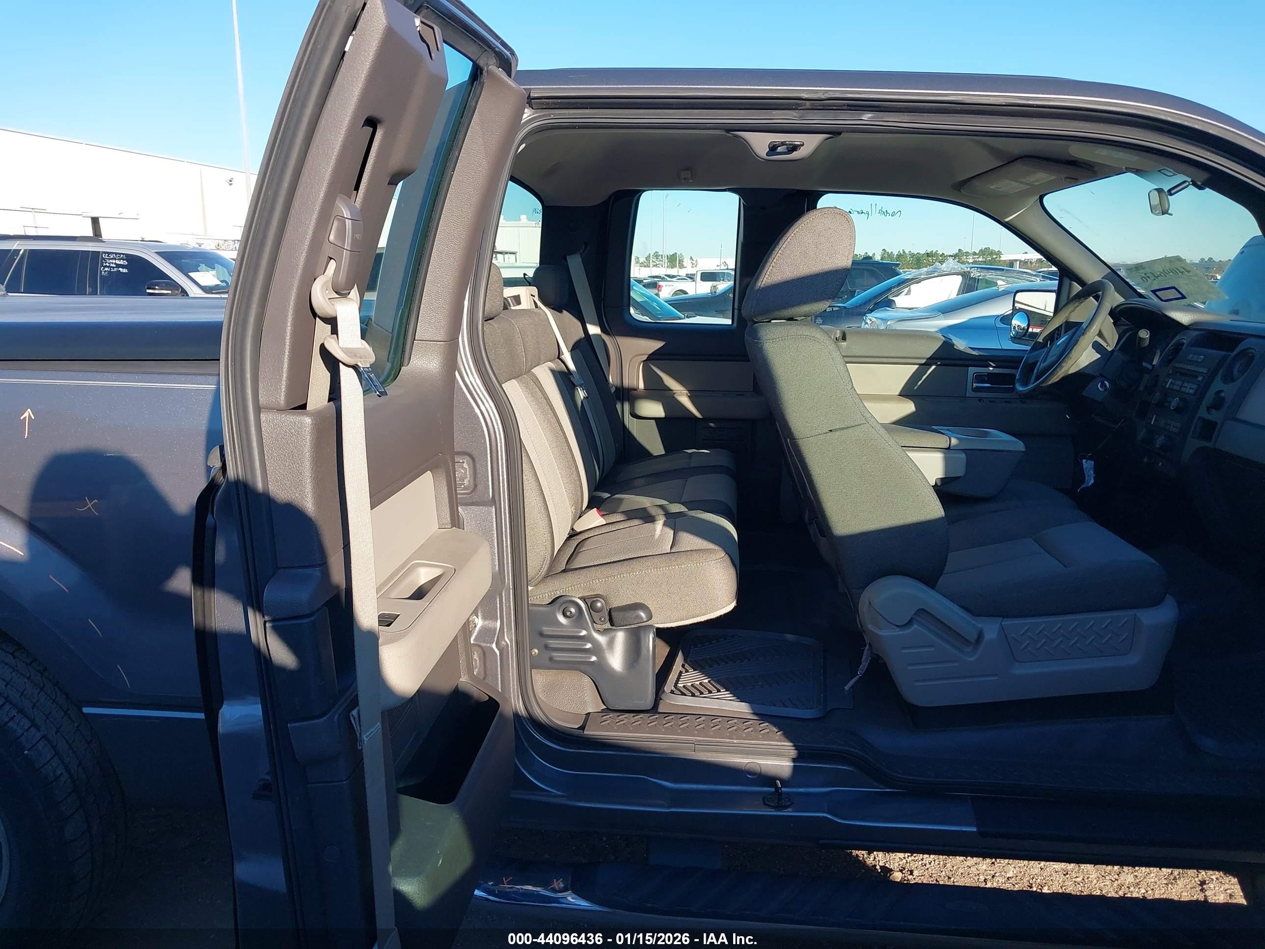 FORD F-150 image 8