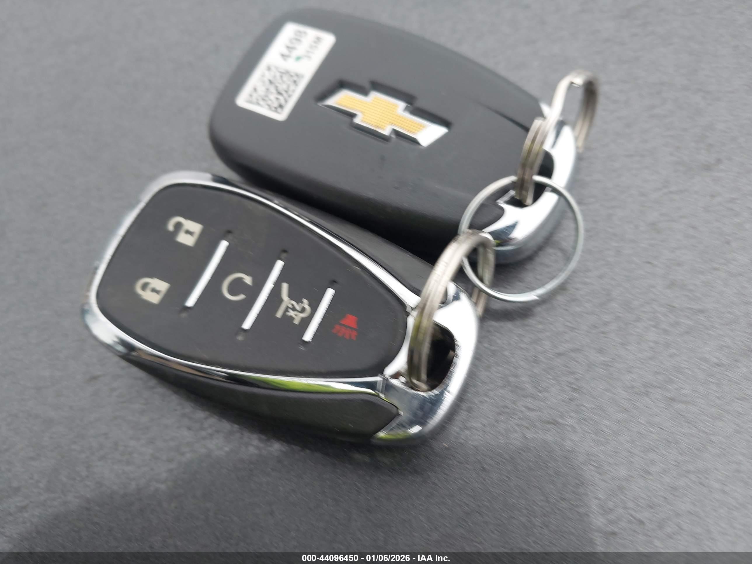 CHEVROLET EQUINOX image 11