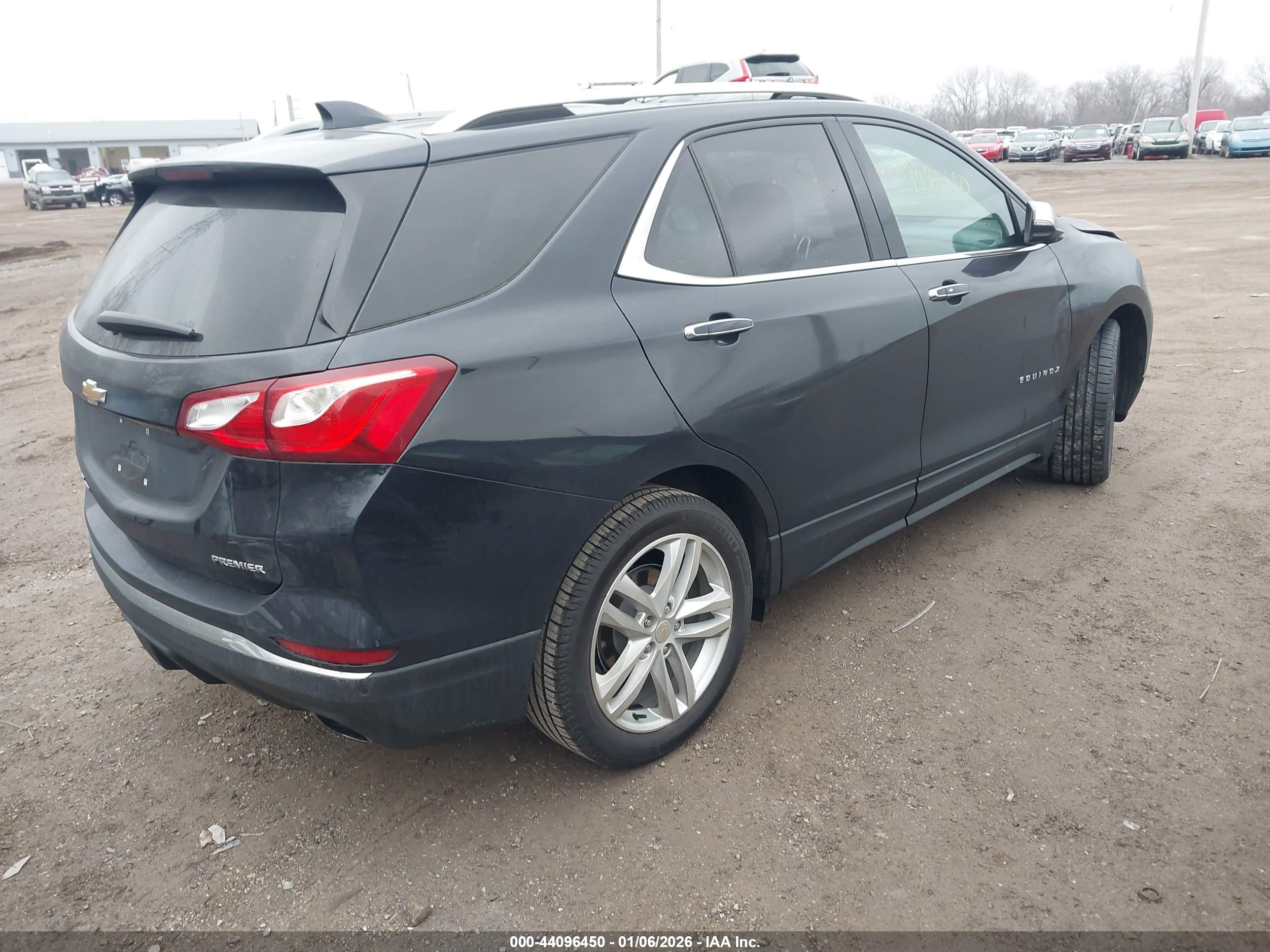 CHEVROLET EQUINOX image 4