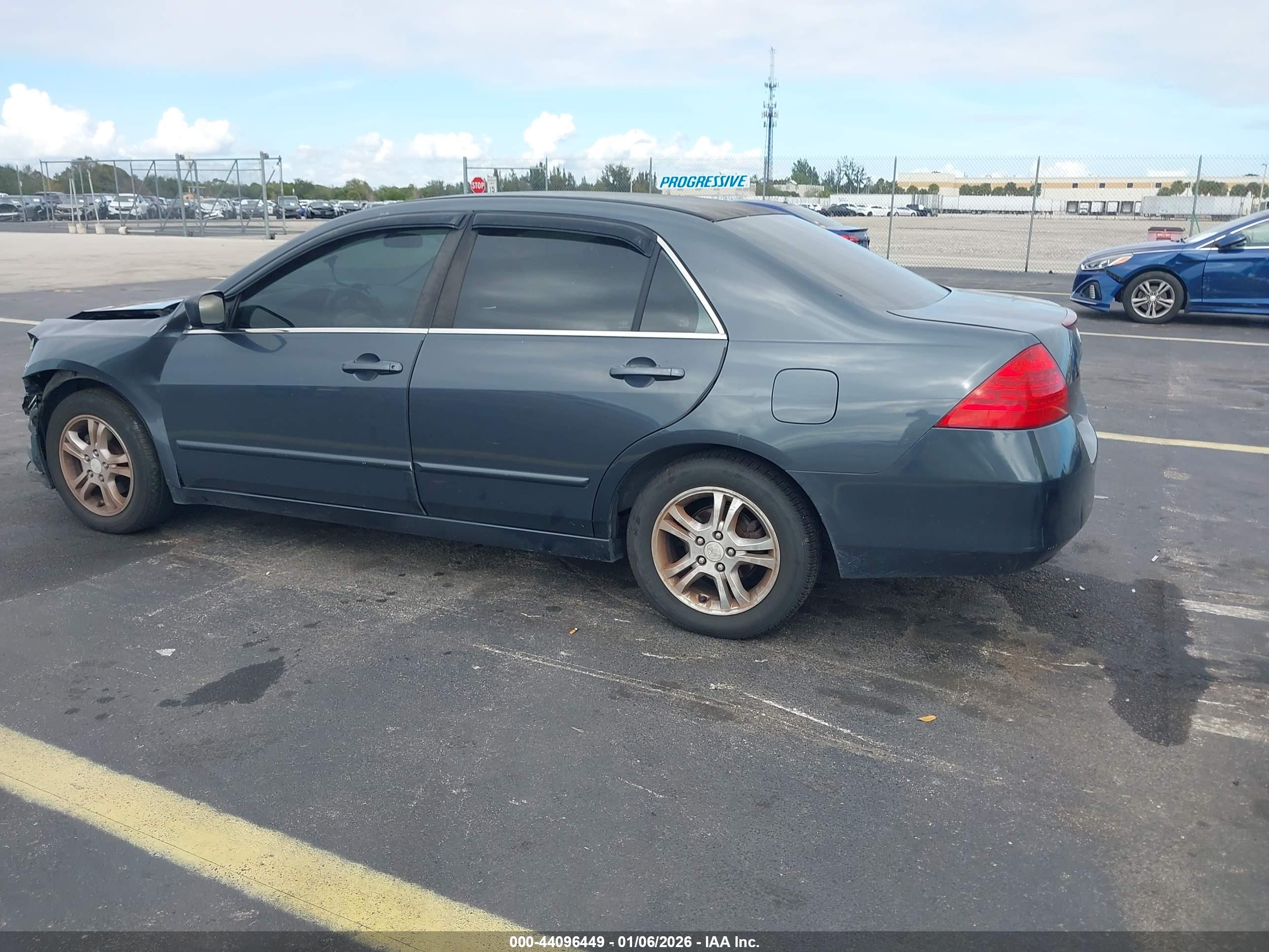 HONDA ACCORD image 3