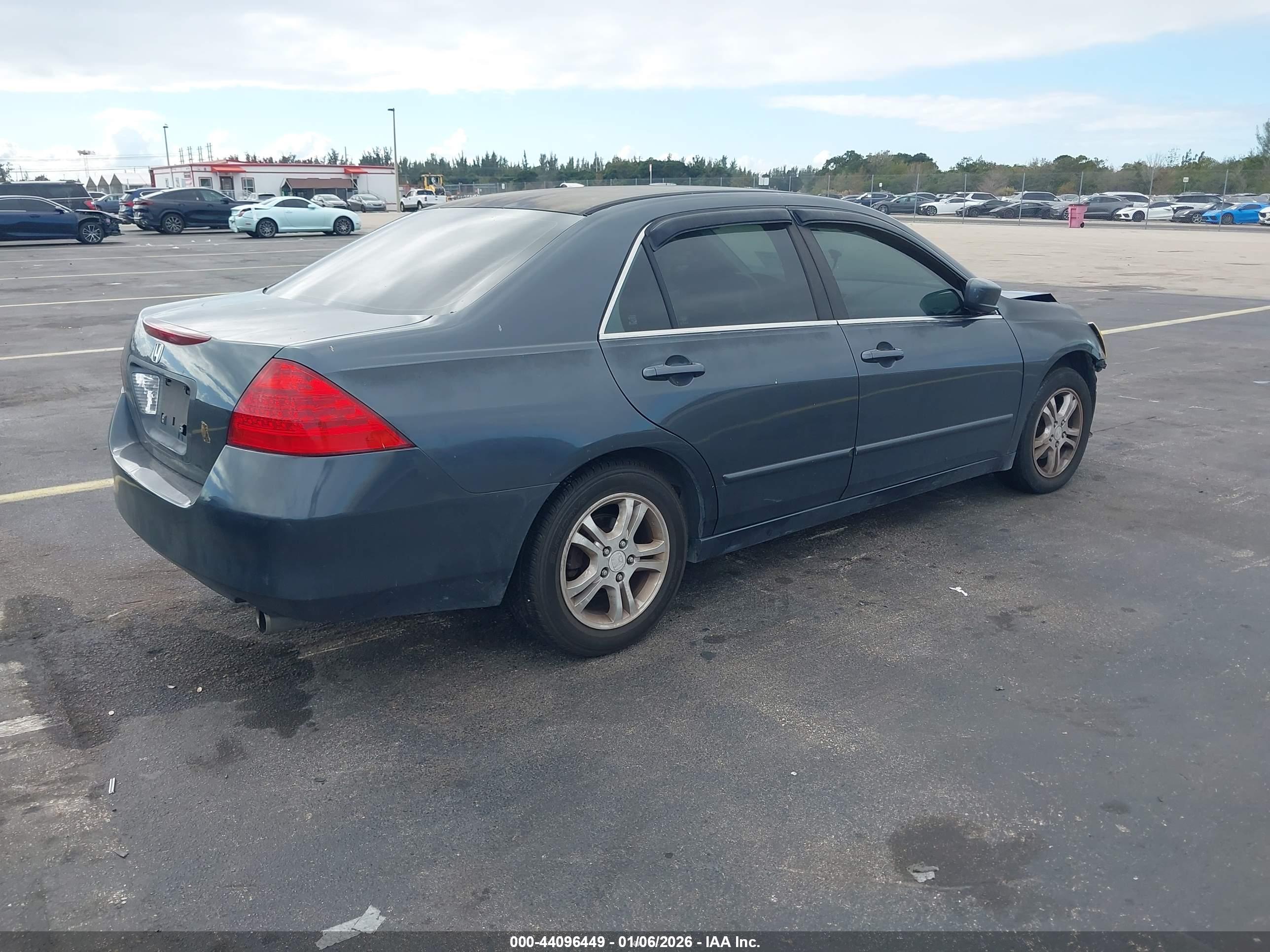 HONDA ACCORD image 4