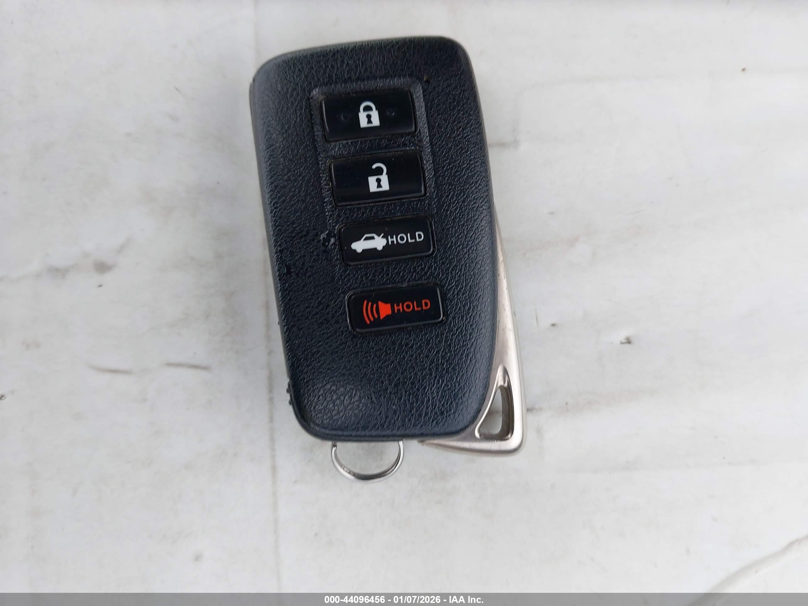 LEXUS ES image 11