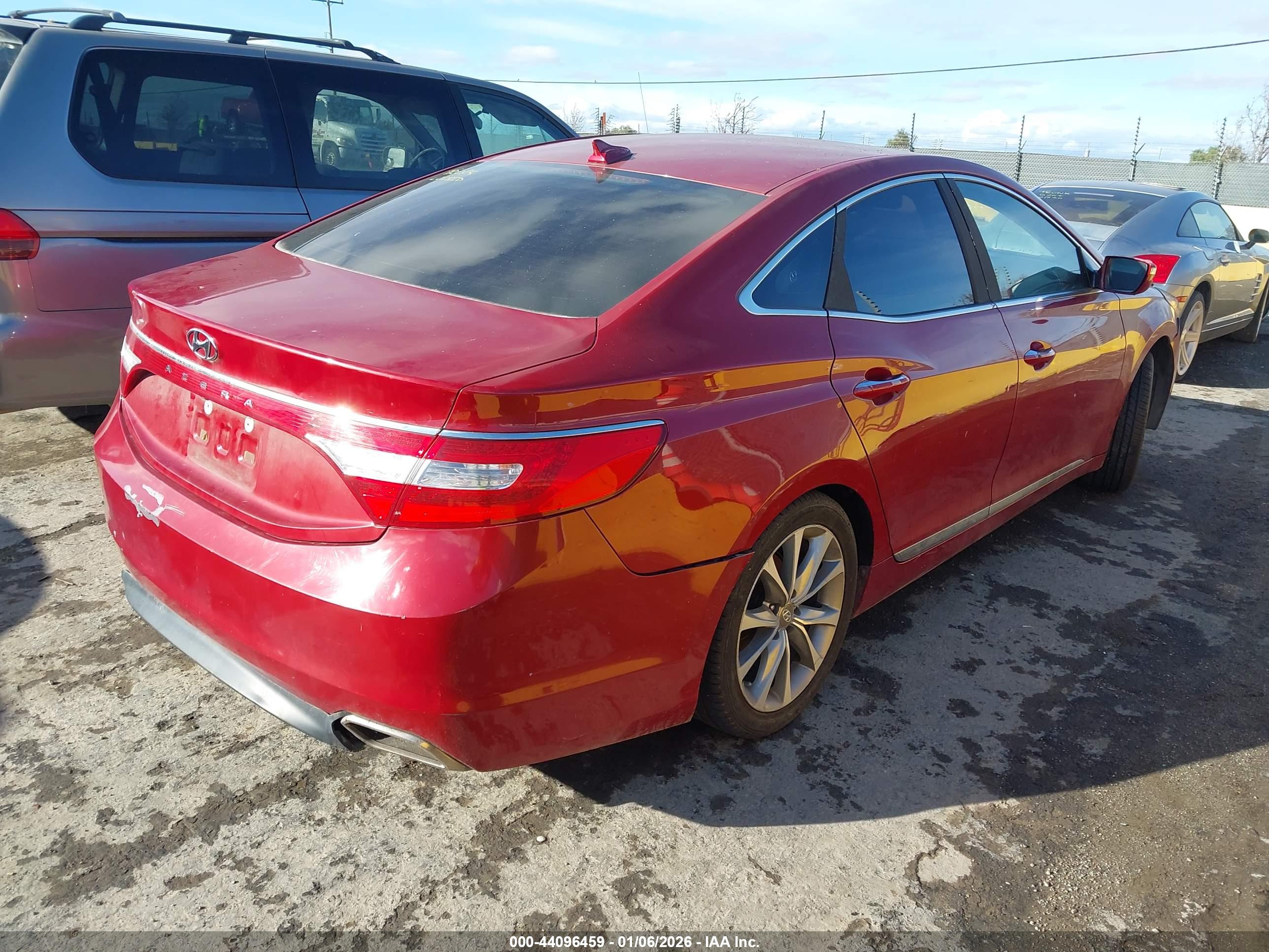HYUNDAI AZERA image 4