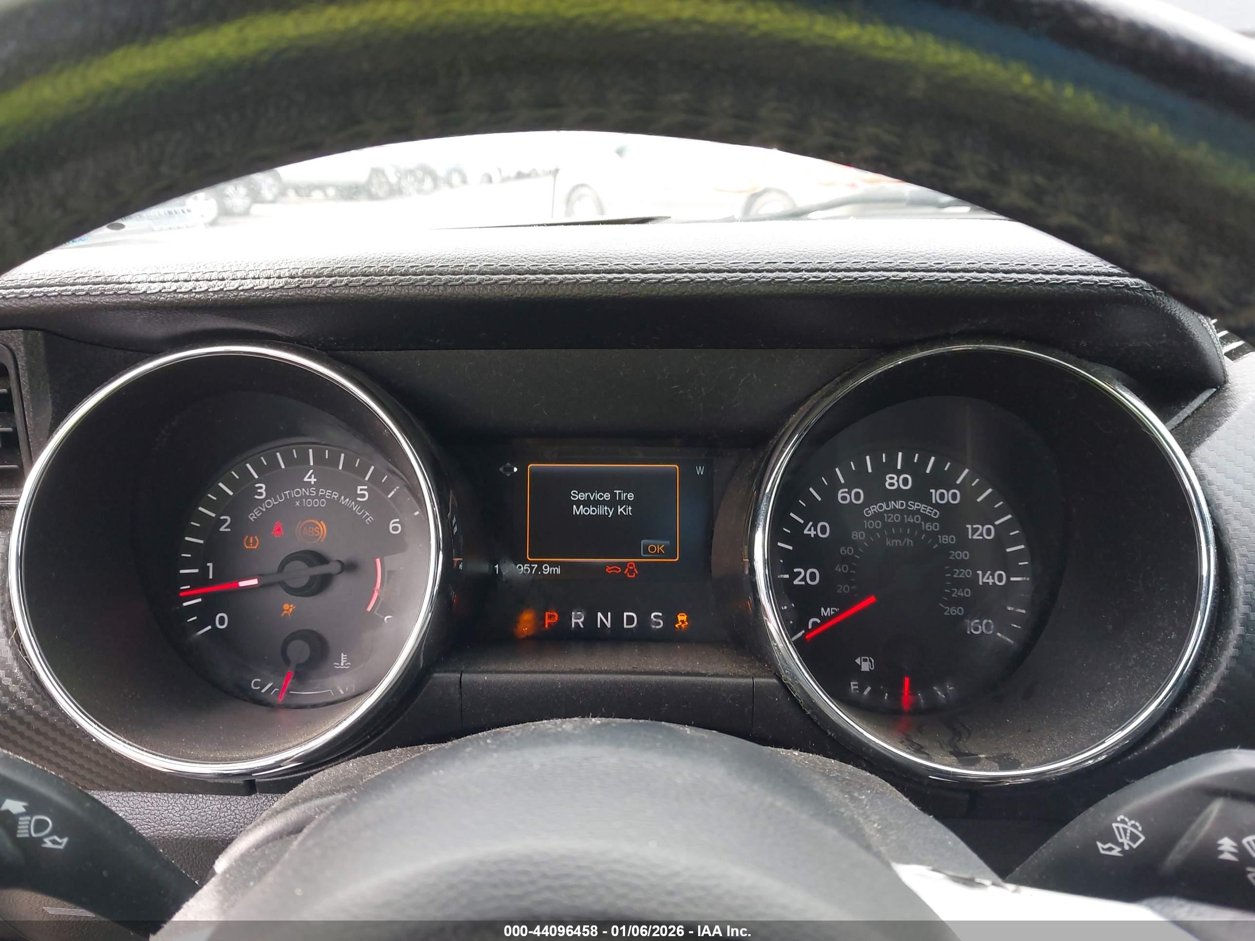 FORD MUSTANG image 7