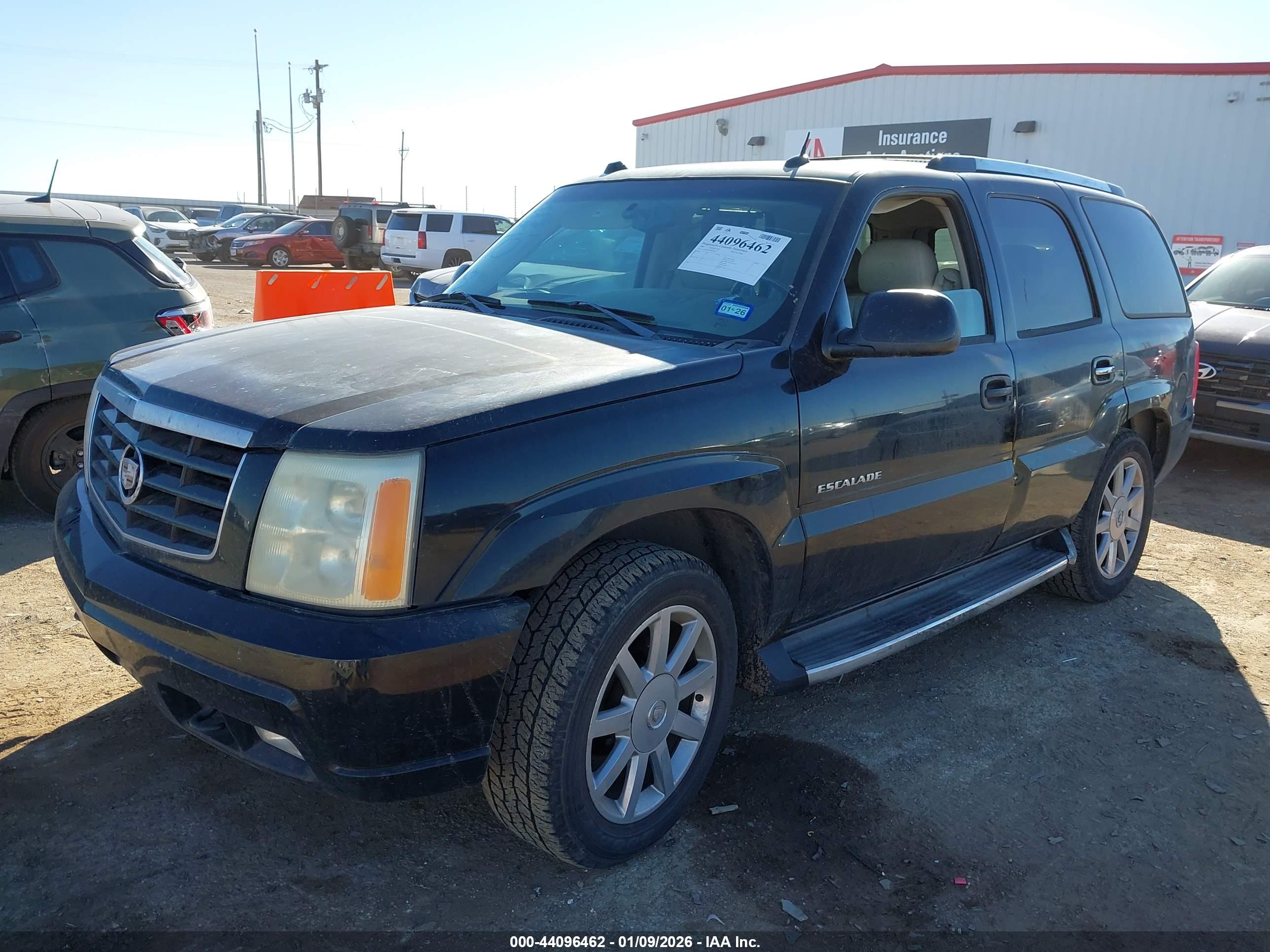 CADILLAC ESCALADE image 2