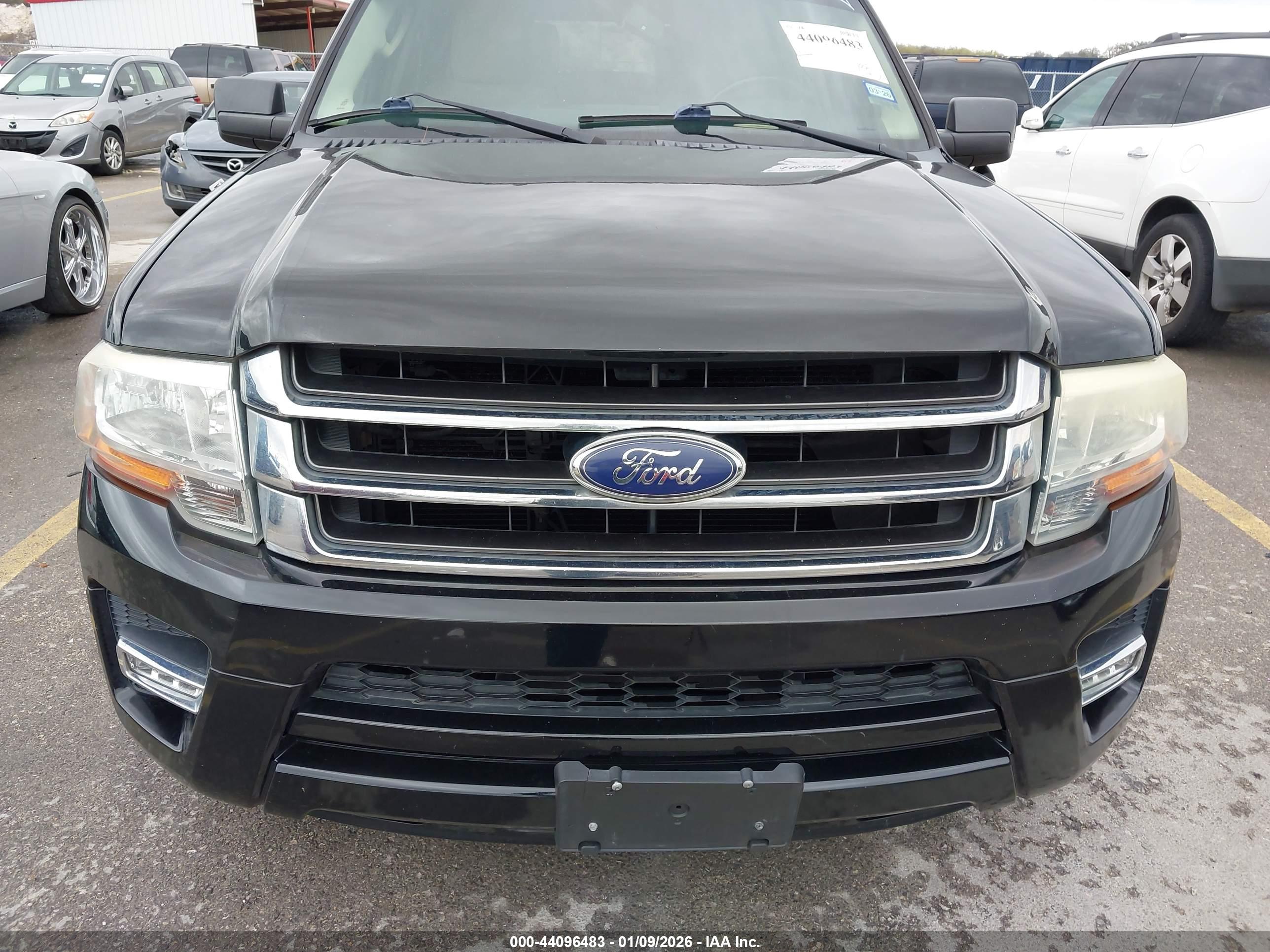 FORD EXPEDITION image 6