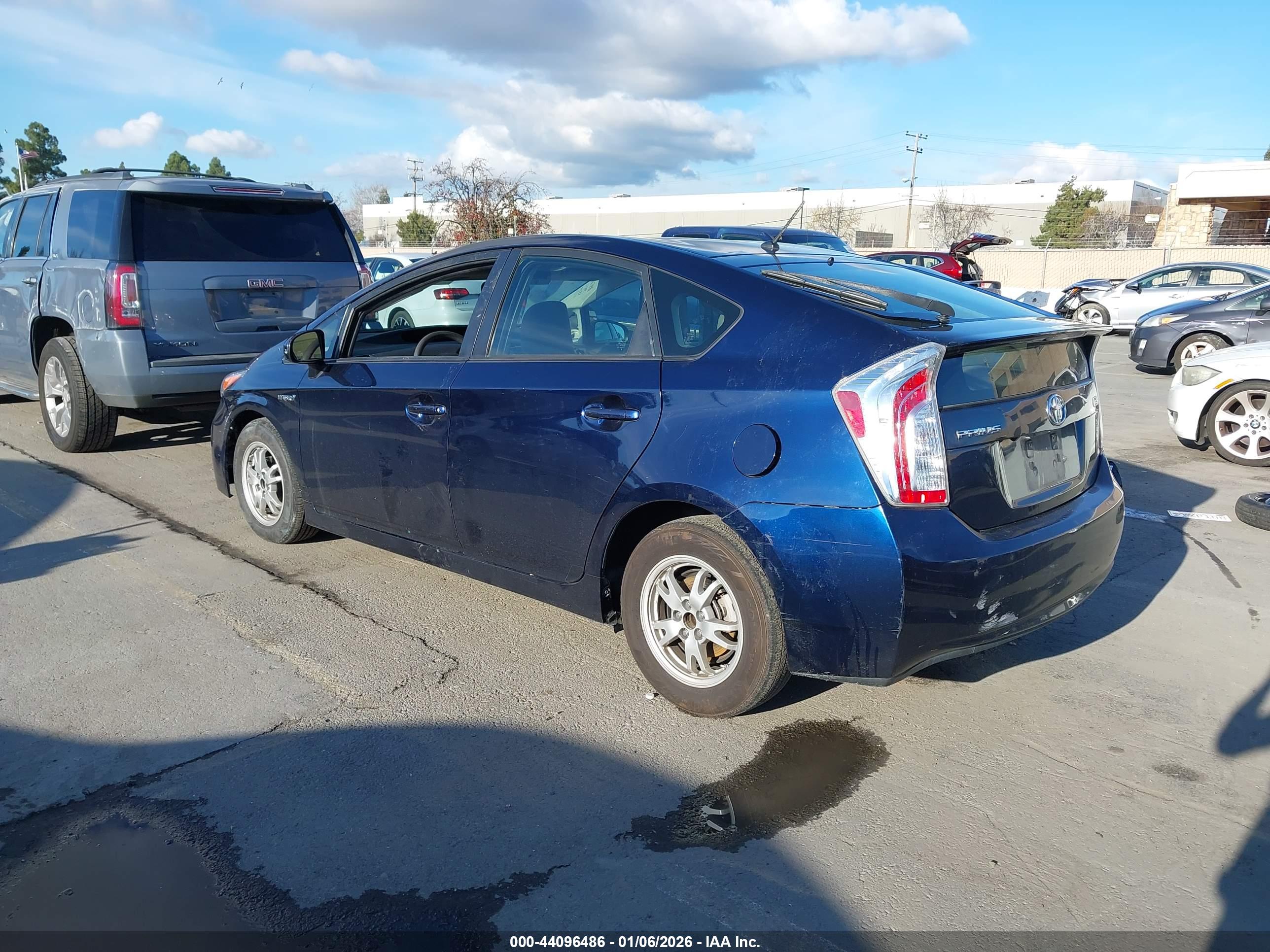 TOYOTA PRIUS image 3