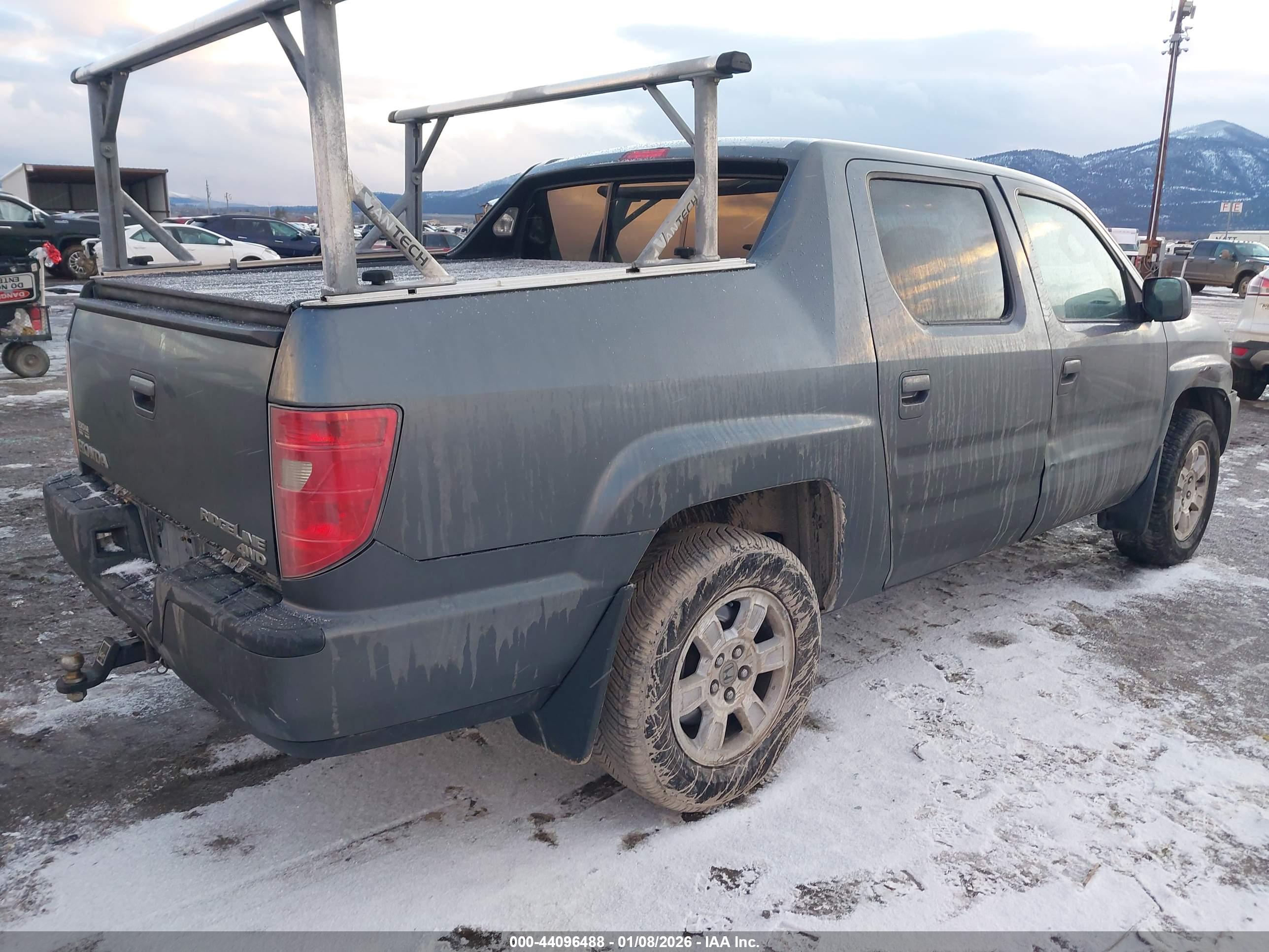 HONDA RIDGELINE image 4