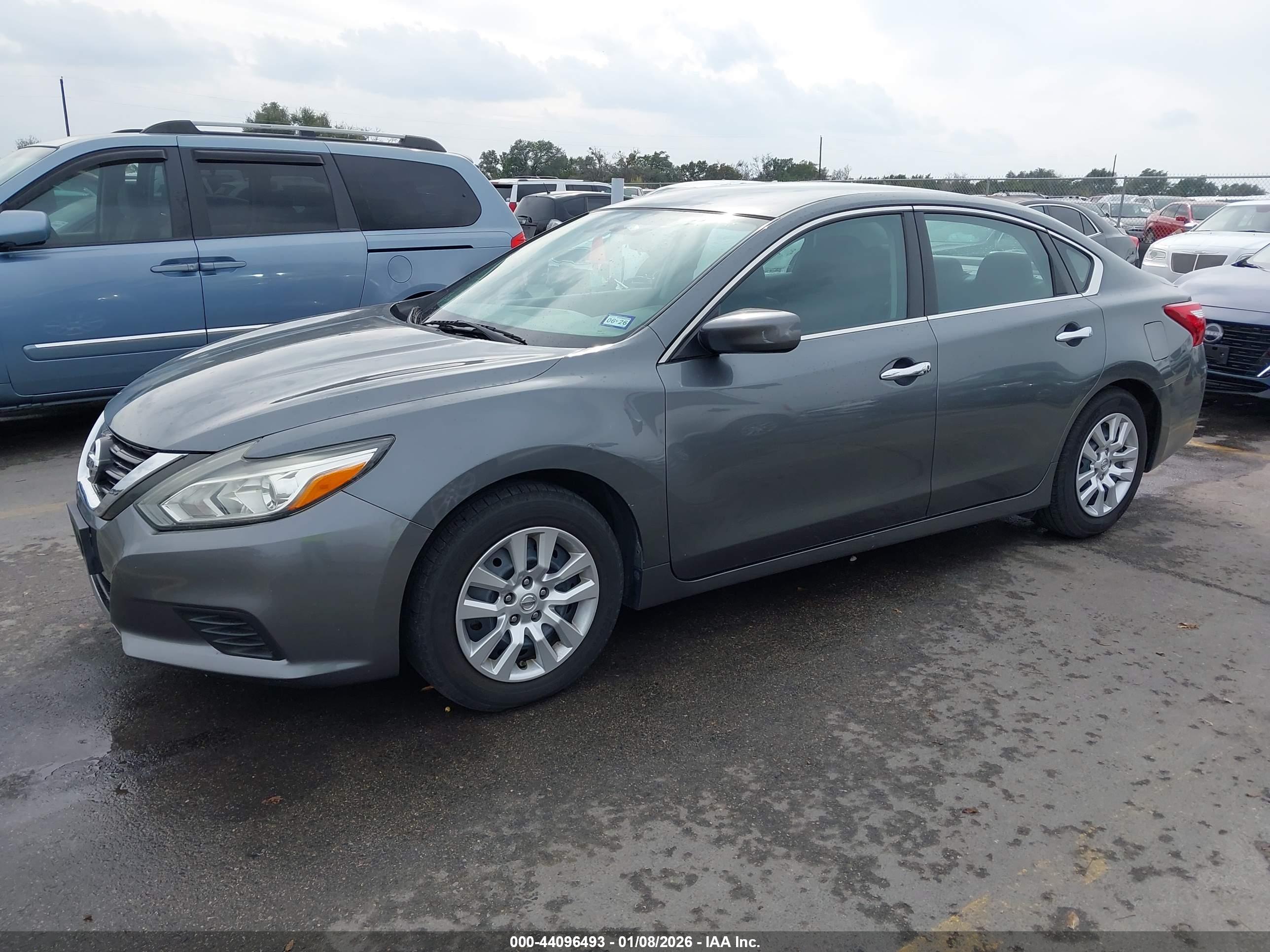 NISSAN ALTIMA image 2
