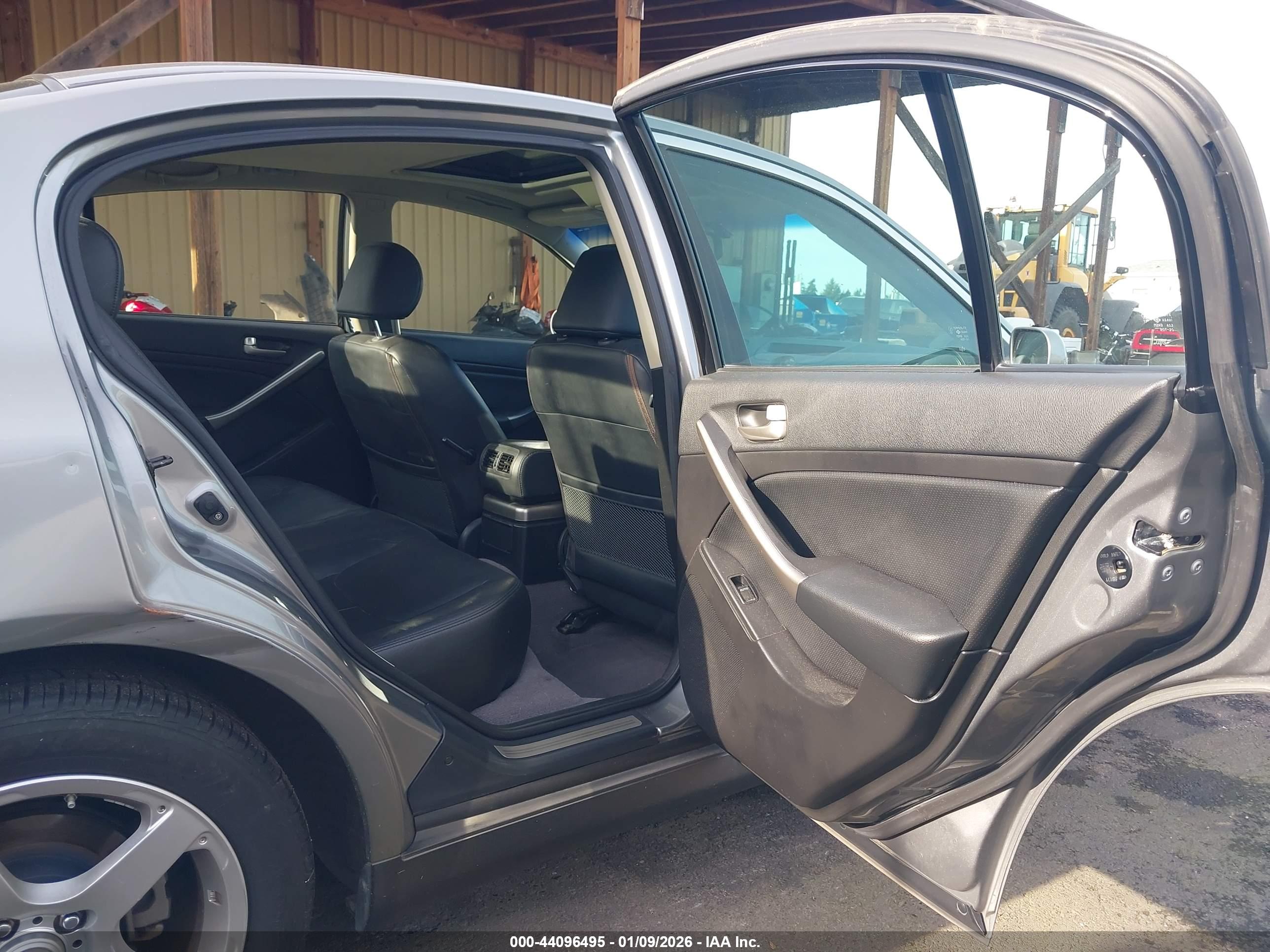 INFINITI G35 image 8