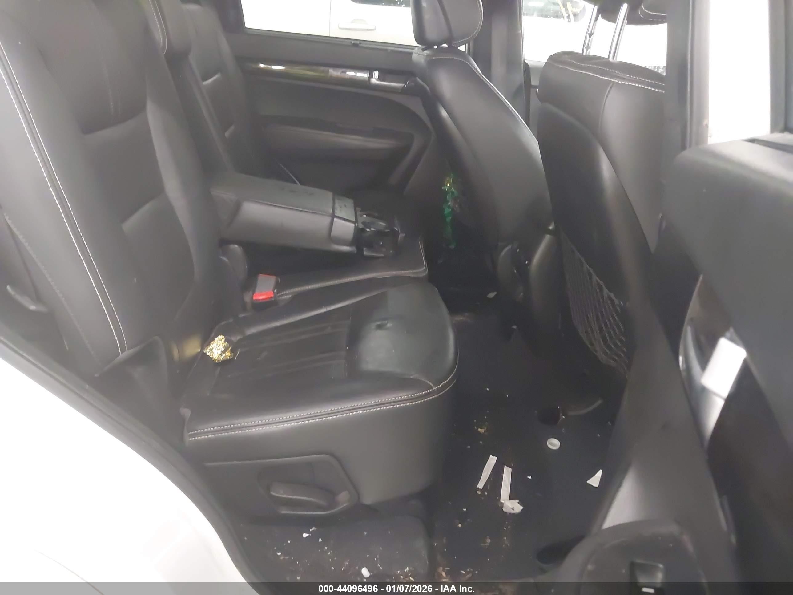 KIA SORENTO image 8