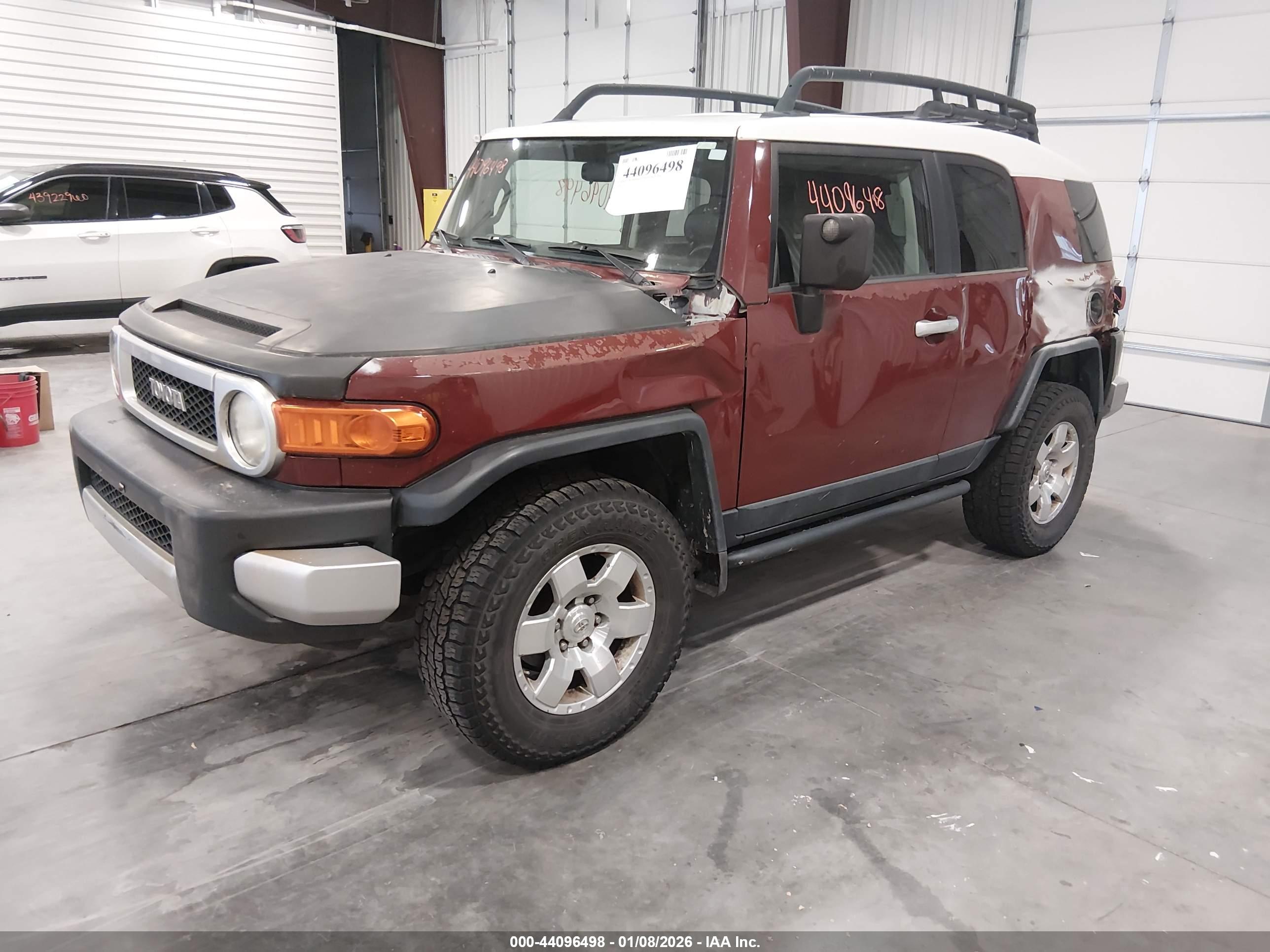TOYOTA FJ image 2