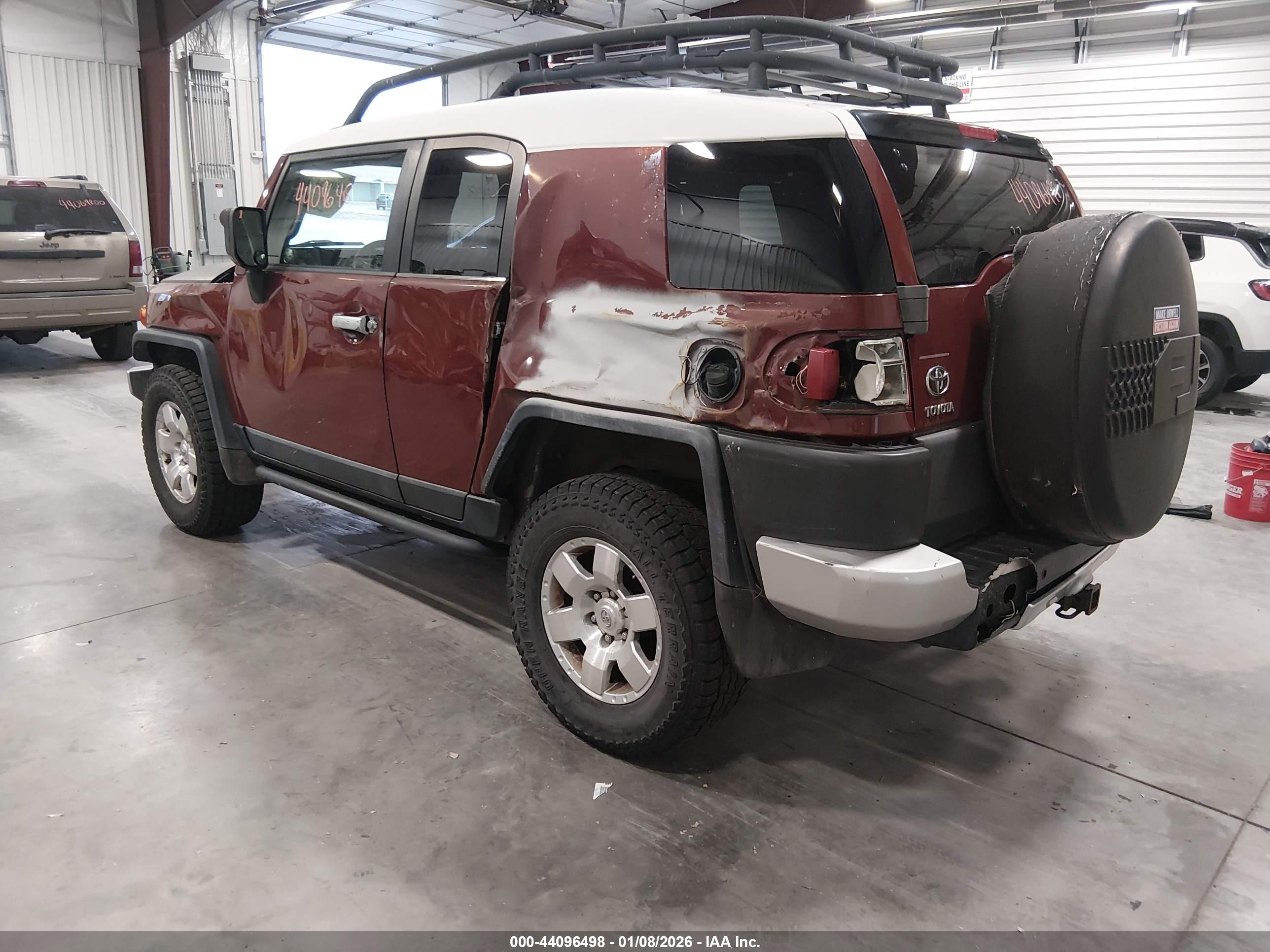 TOYOTA FJ image 3