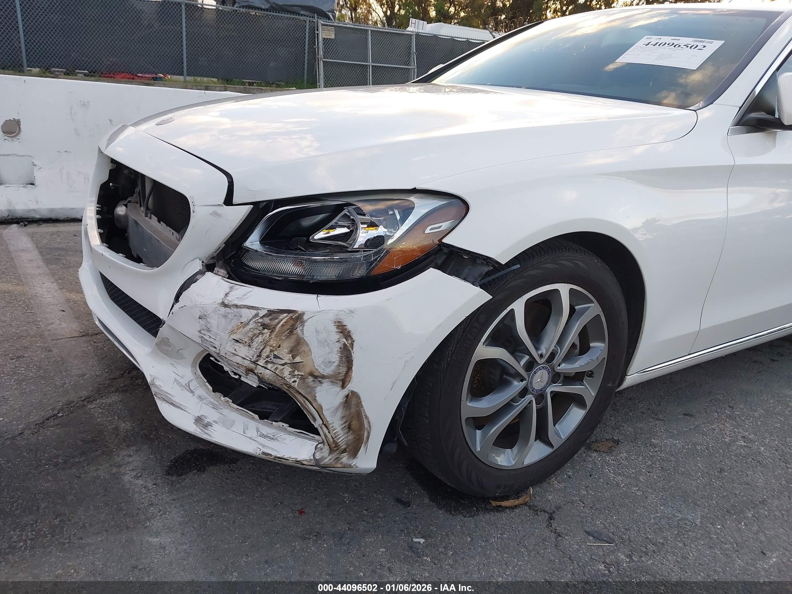 MERCEDES-BENZ C image 6