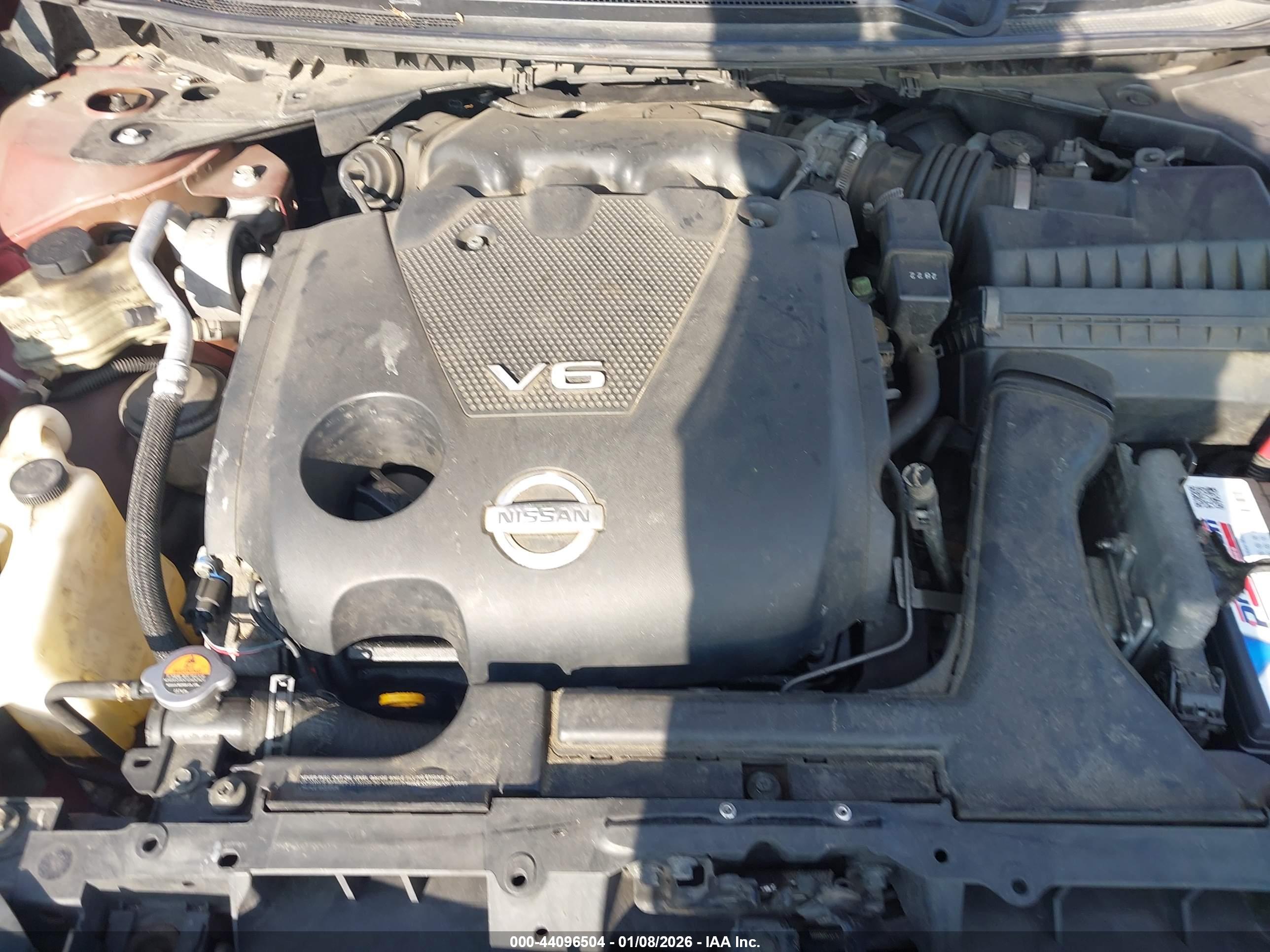 NISSAN MAXIMA image 10