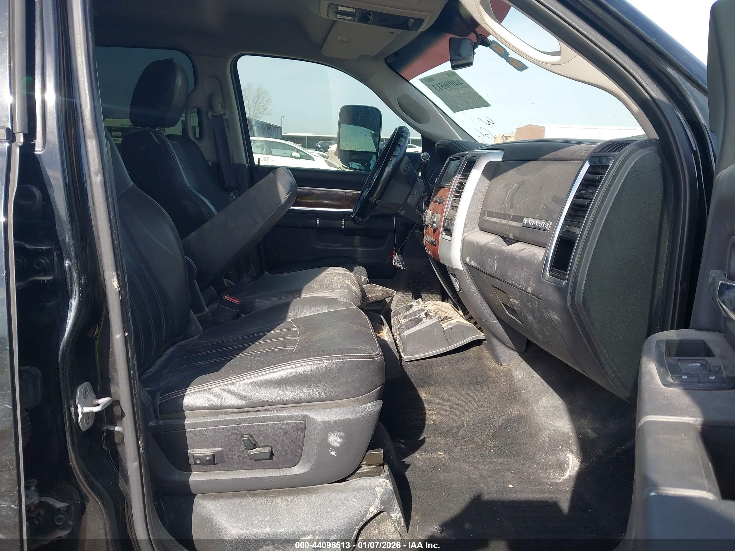 RAM 3500 image 8
