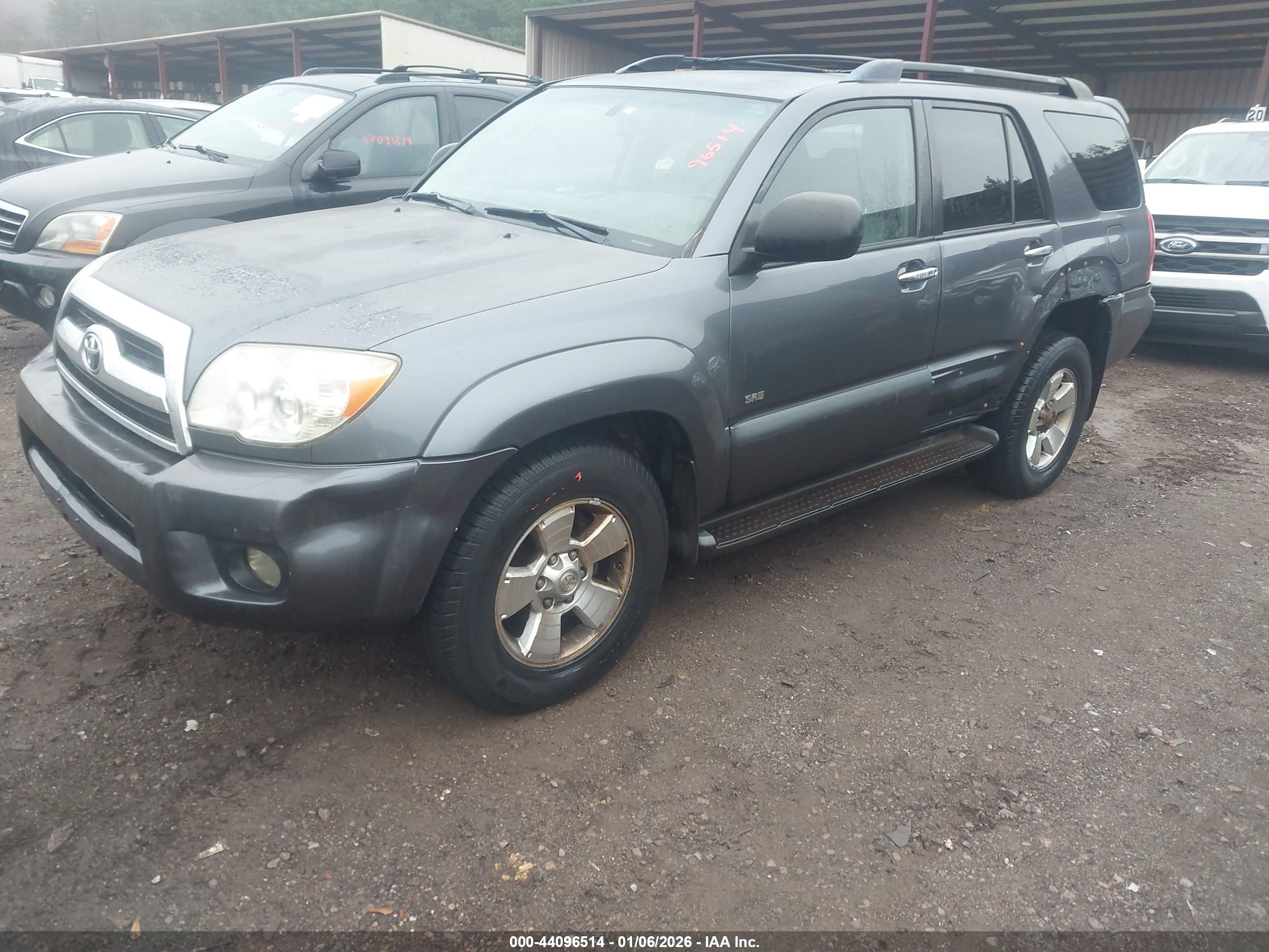 TOYOTA 4RUNNER image 2