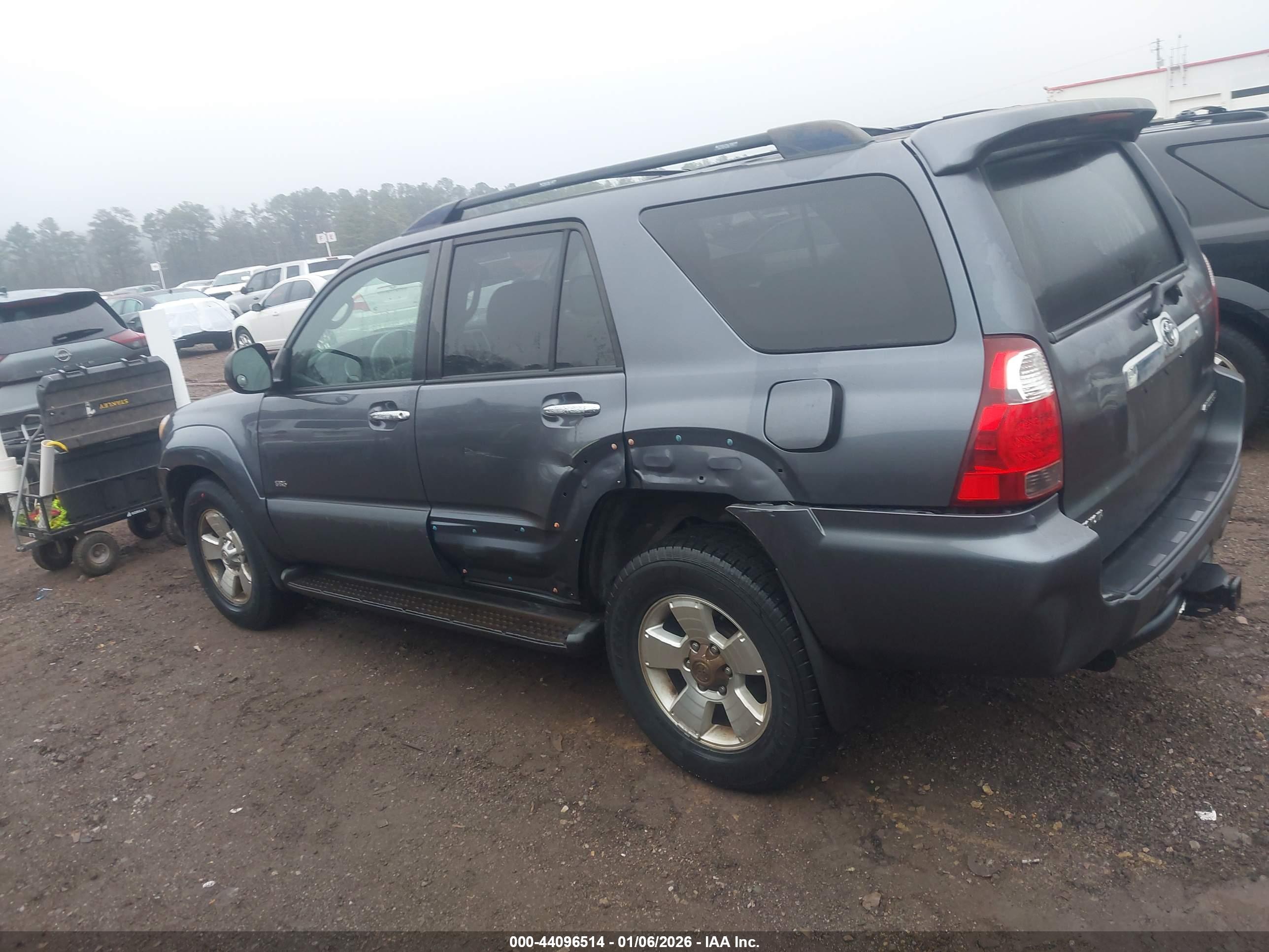 TOYOTA 4RUNNER image 6