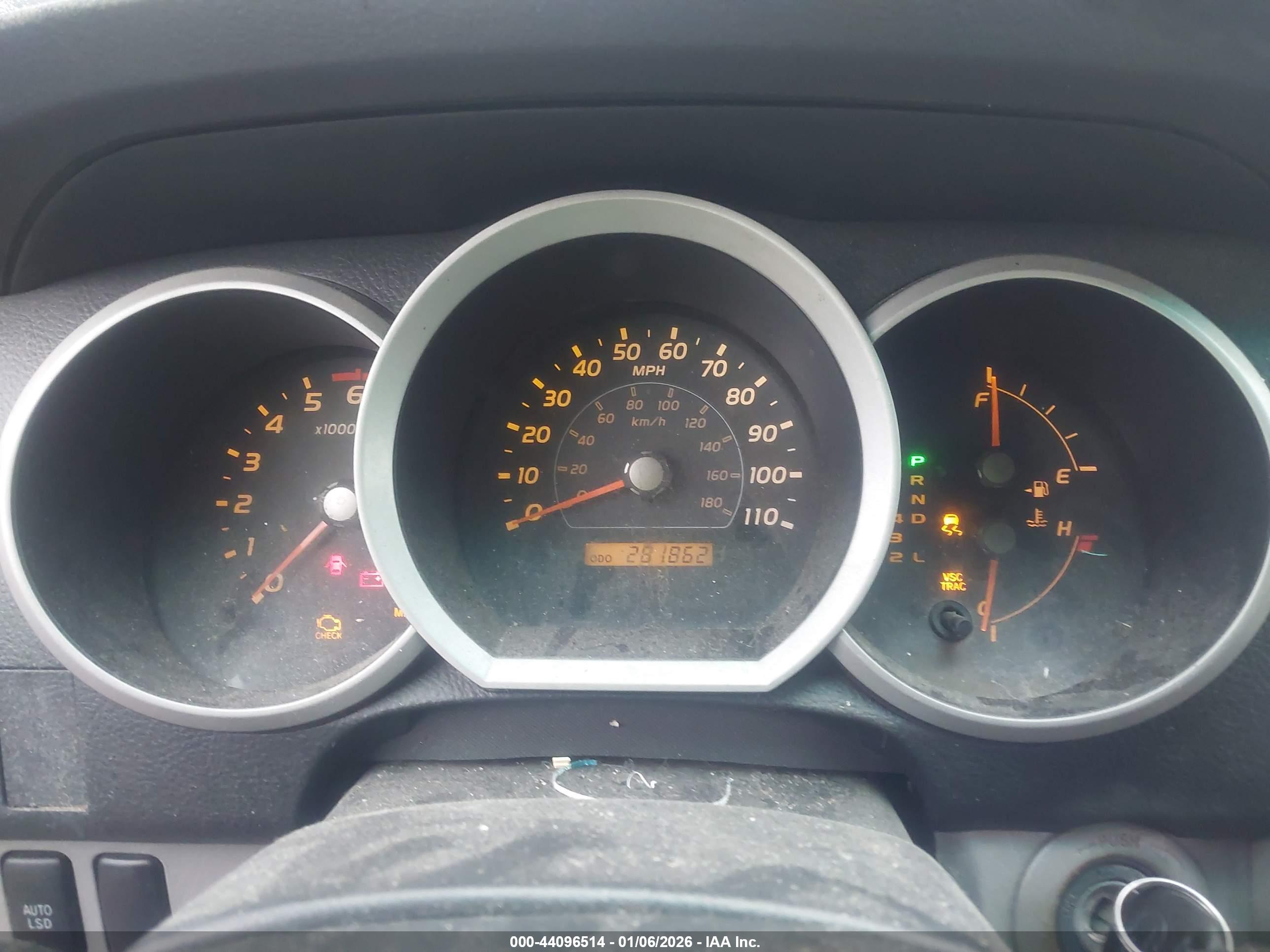 TOYOTA 4RUNNER image 7