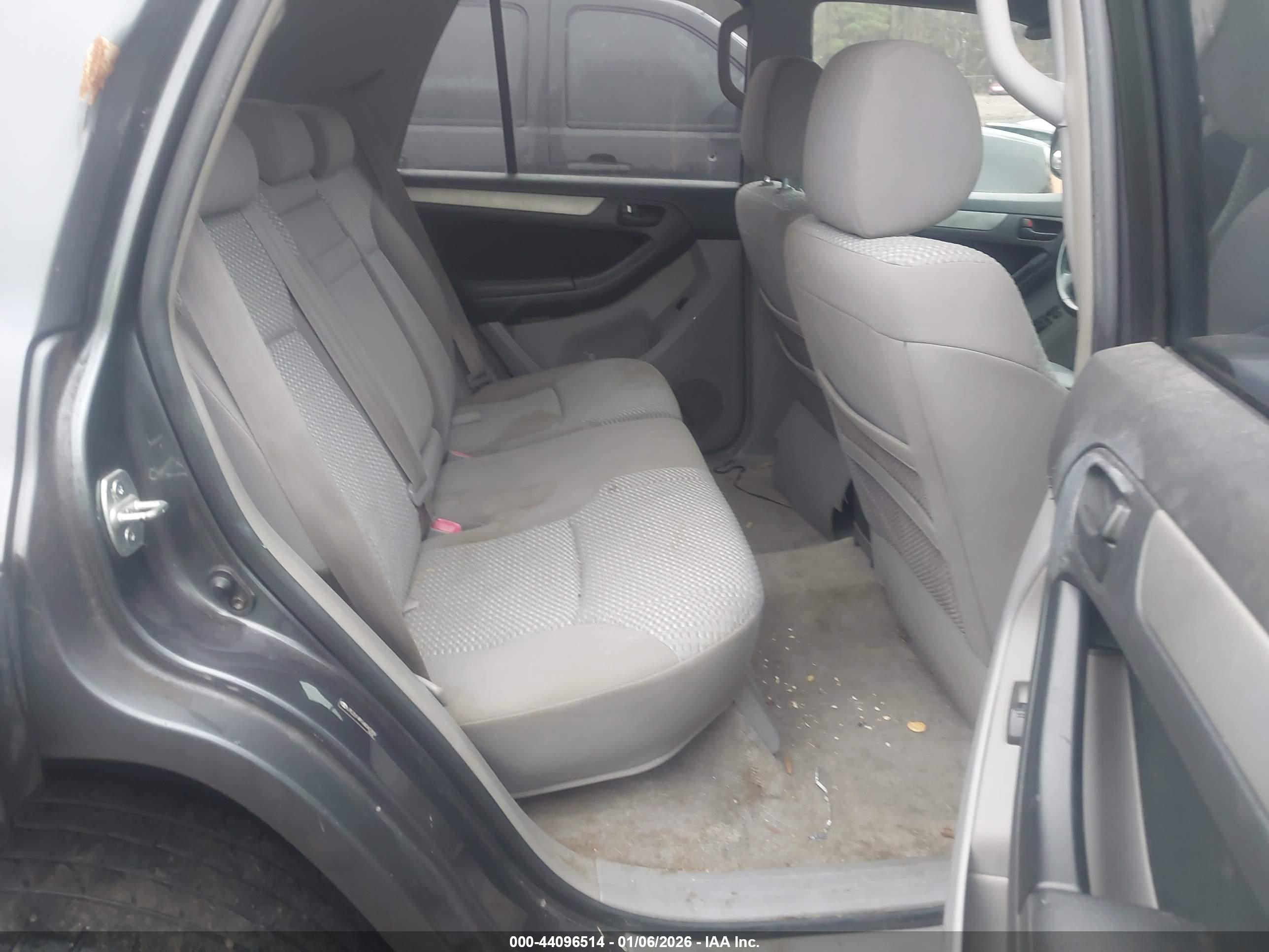 TOYOTA 4RUNNER image 8