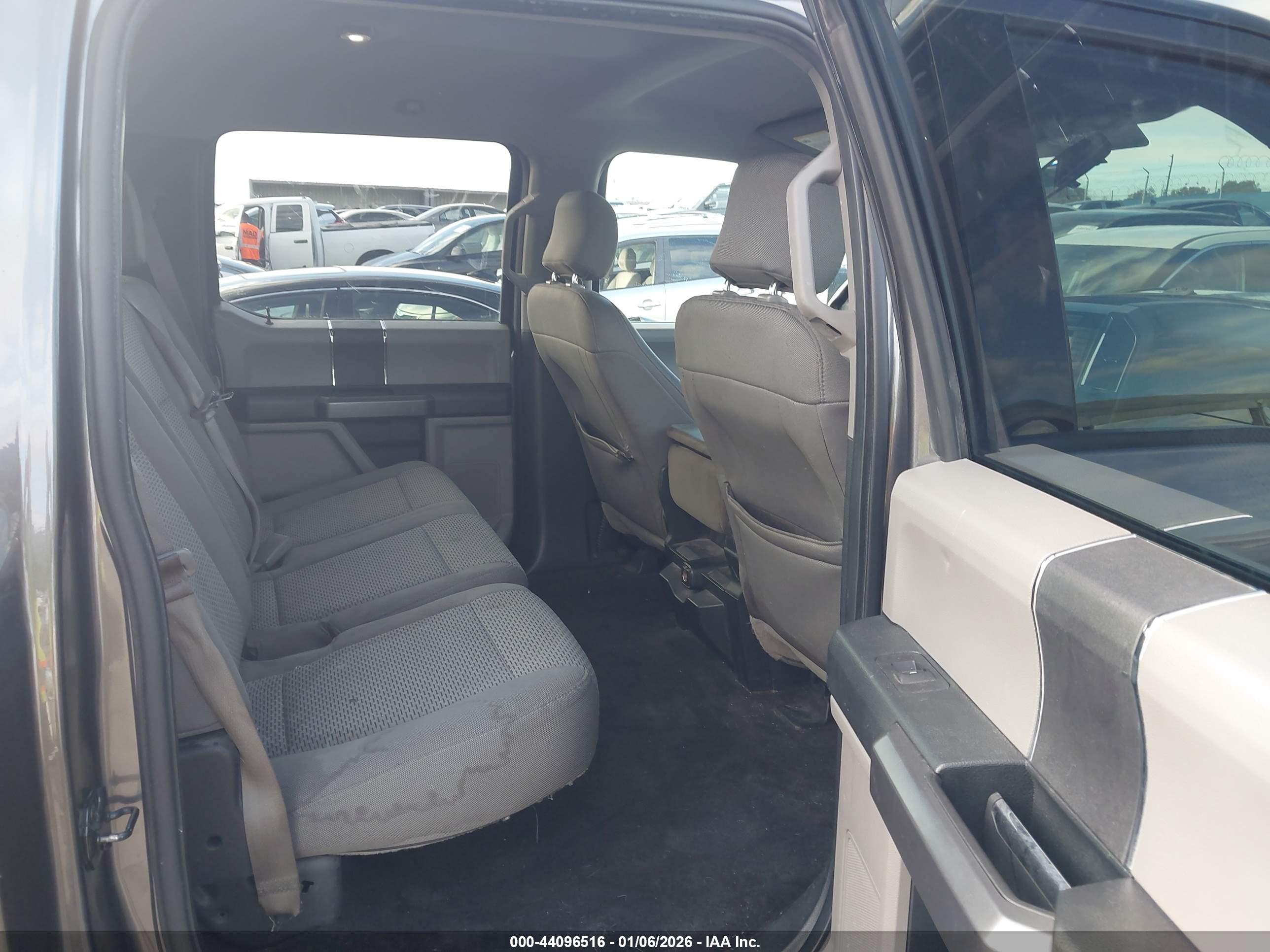 FORD F-150 image 8