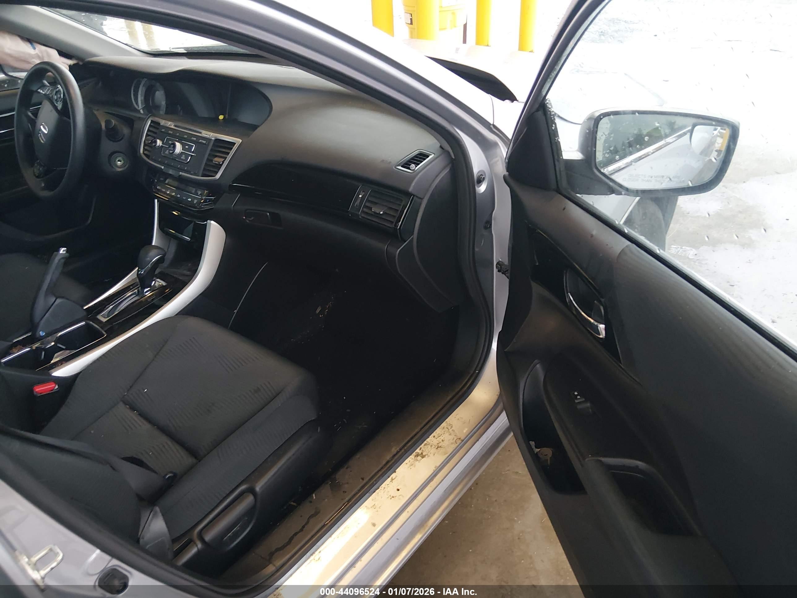 HONDA ACCORD image 5