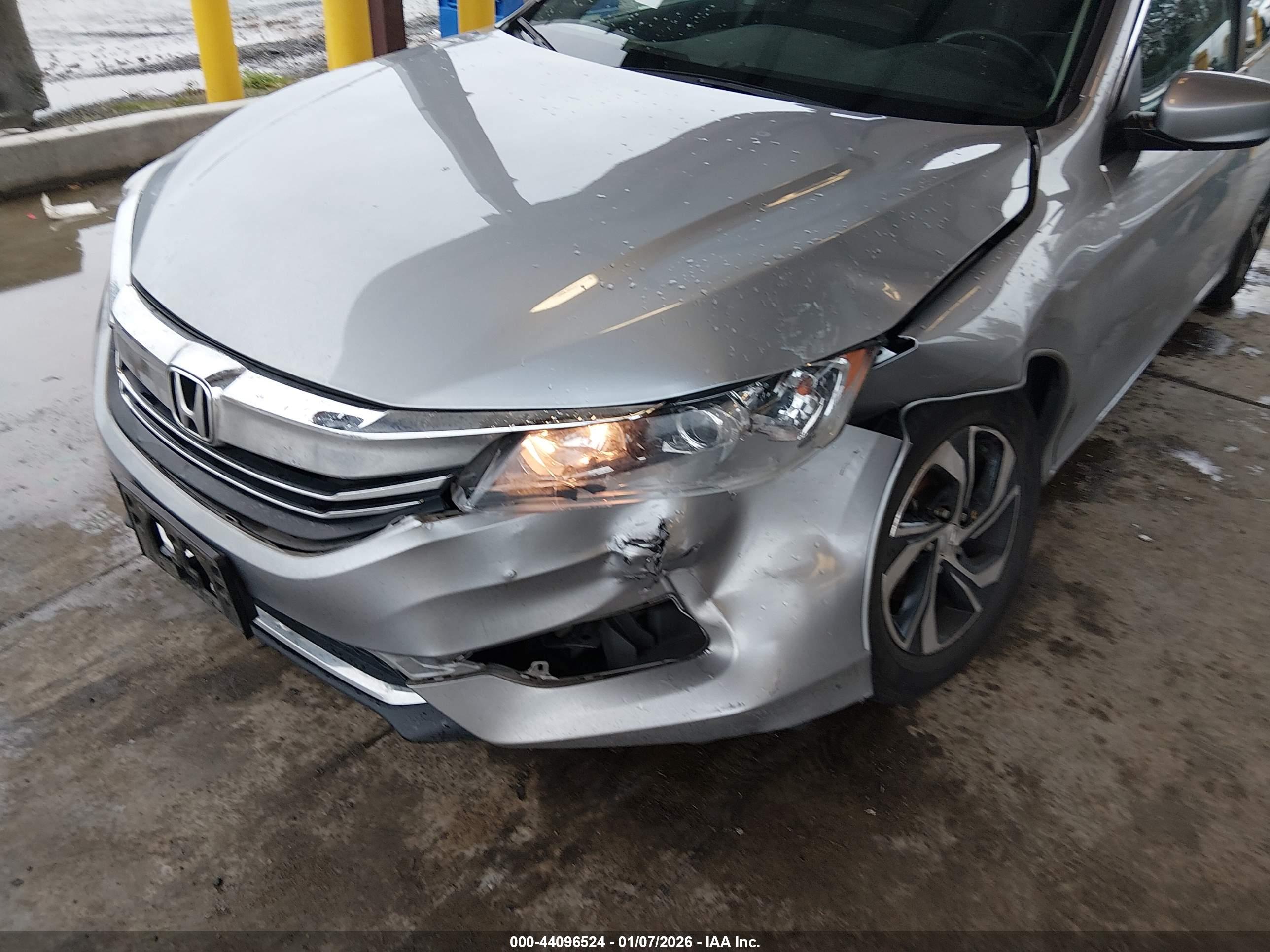 HONDA ACCORD image 6