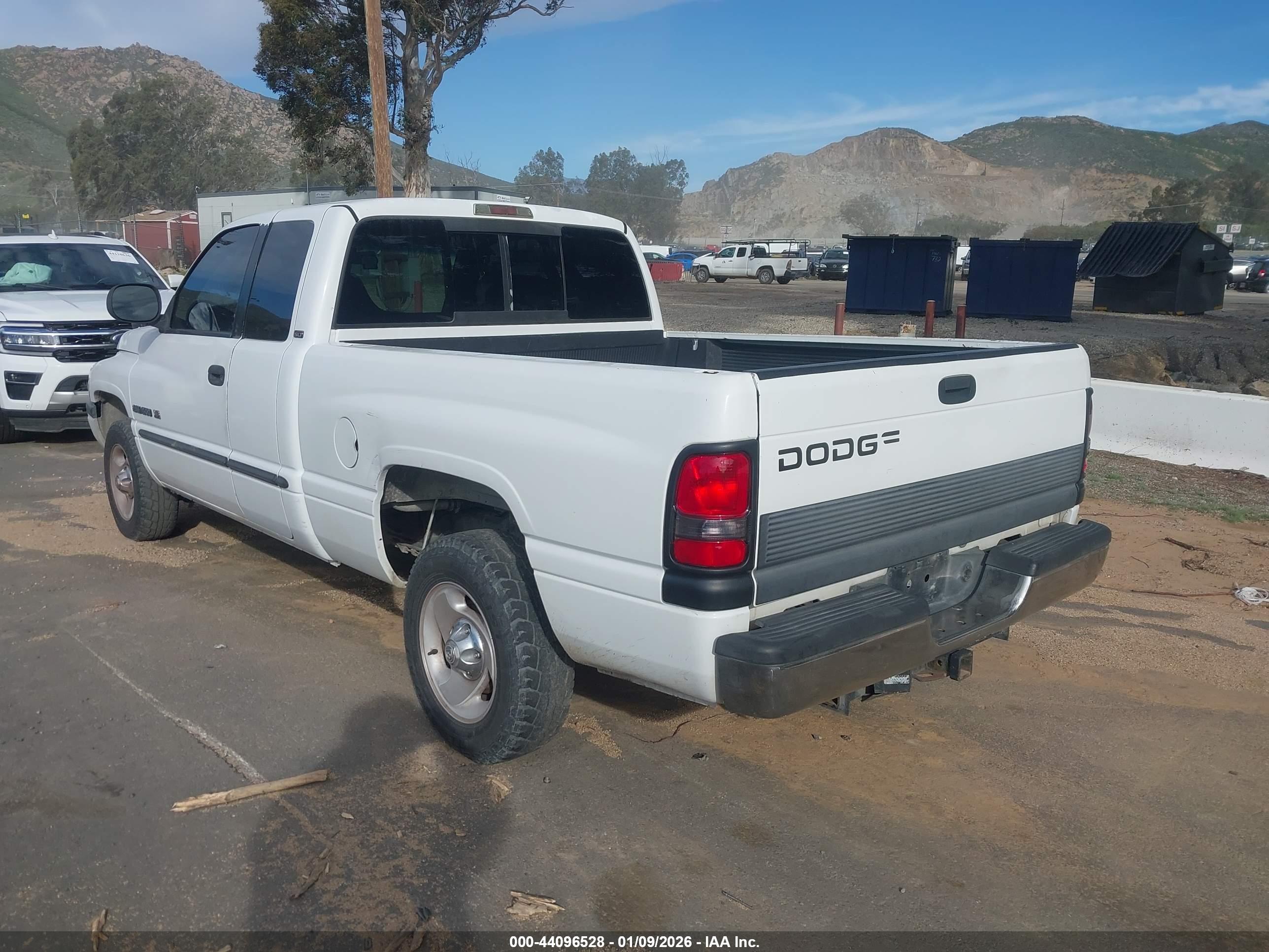 DODGE RAM image 3