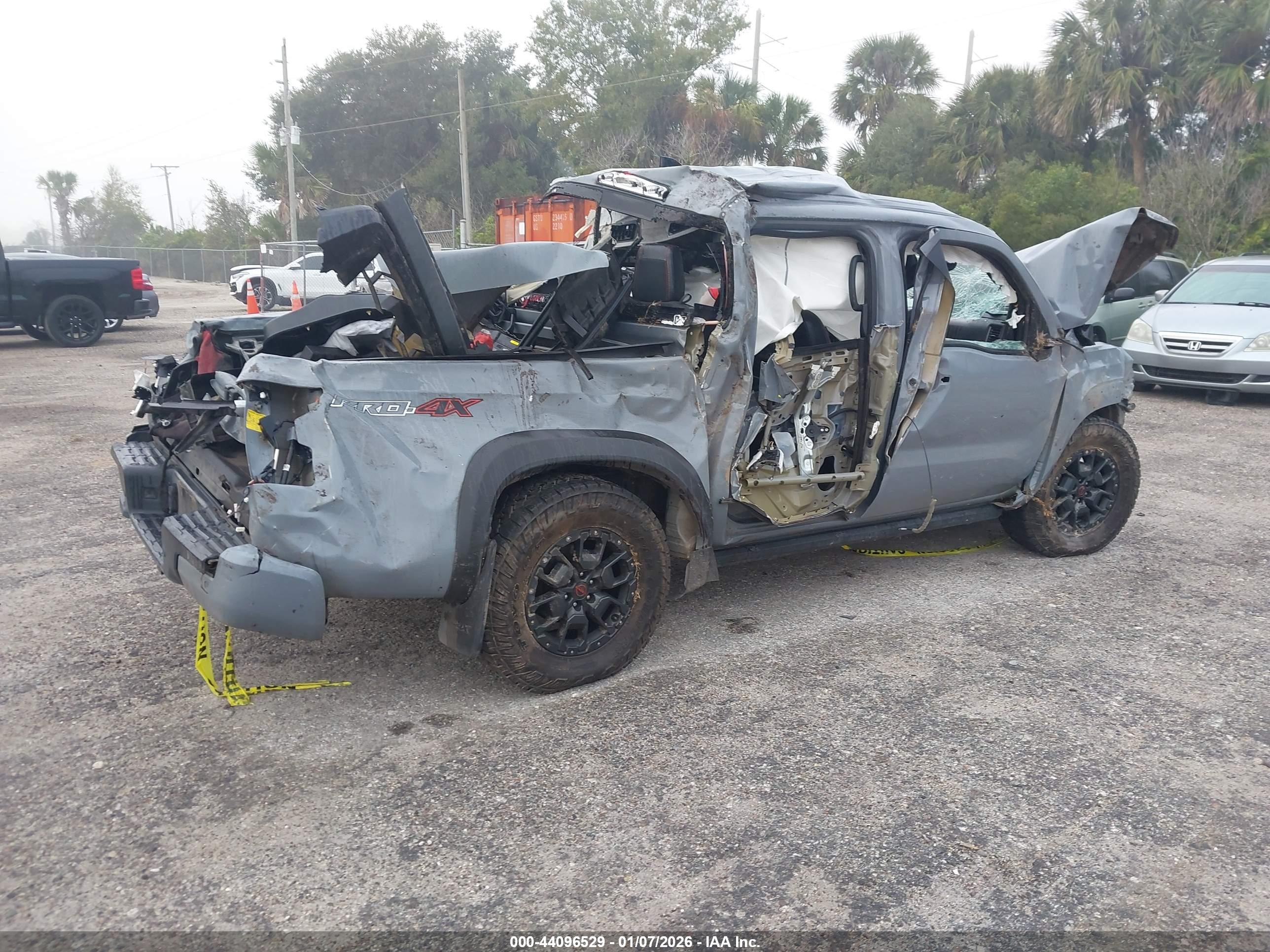 NISSAN FRONTIER image 4