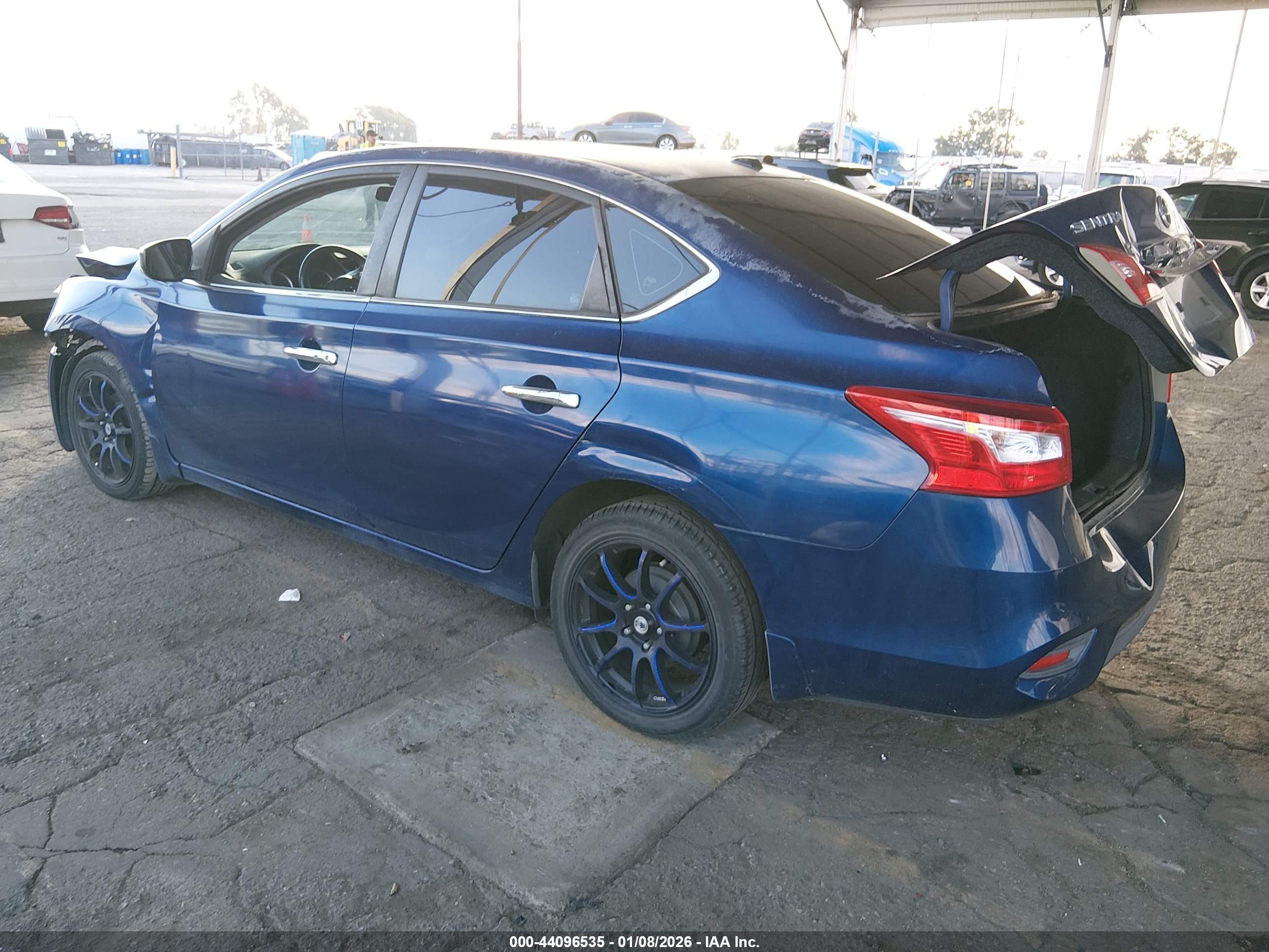 NISSAN SENTRA image 3