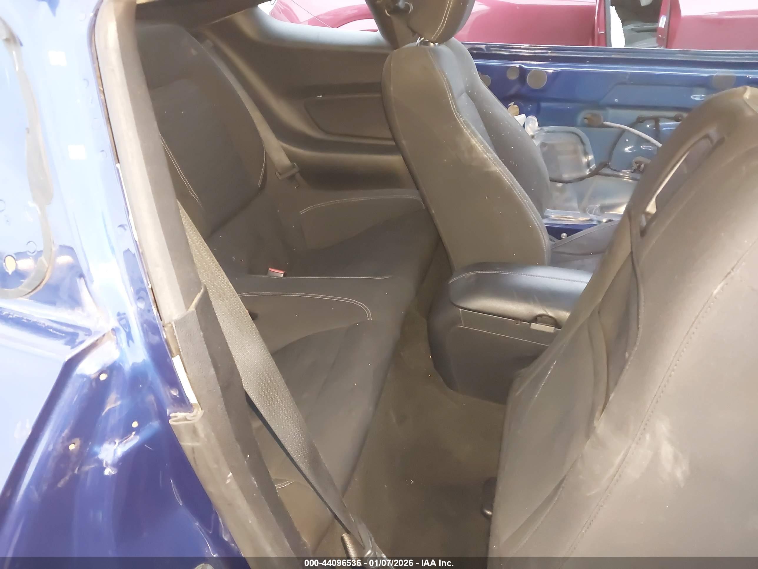 FORD MUSTANG image 8