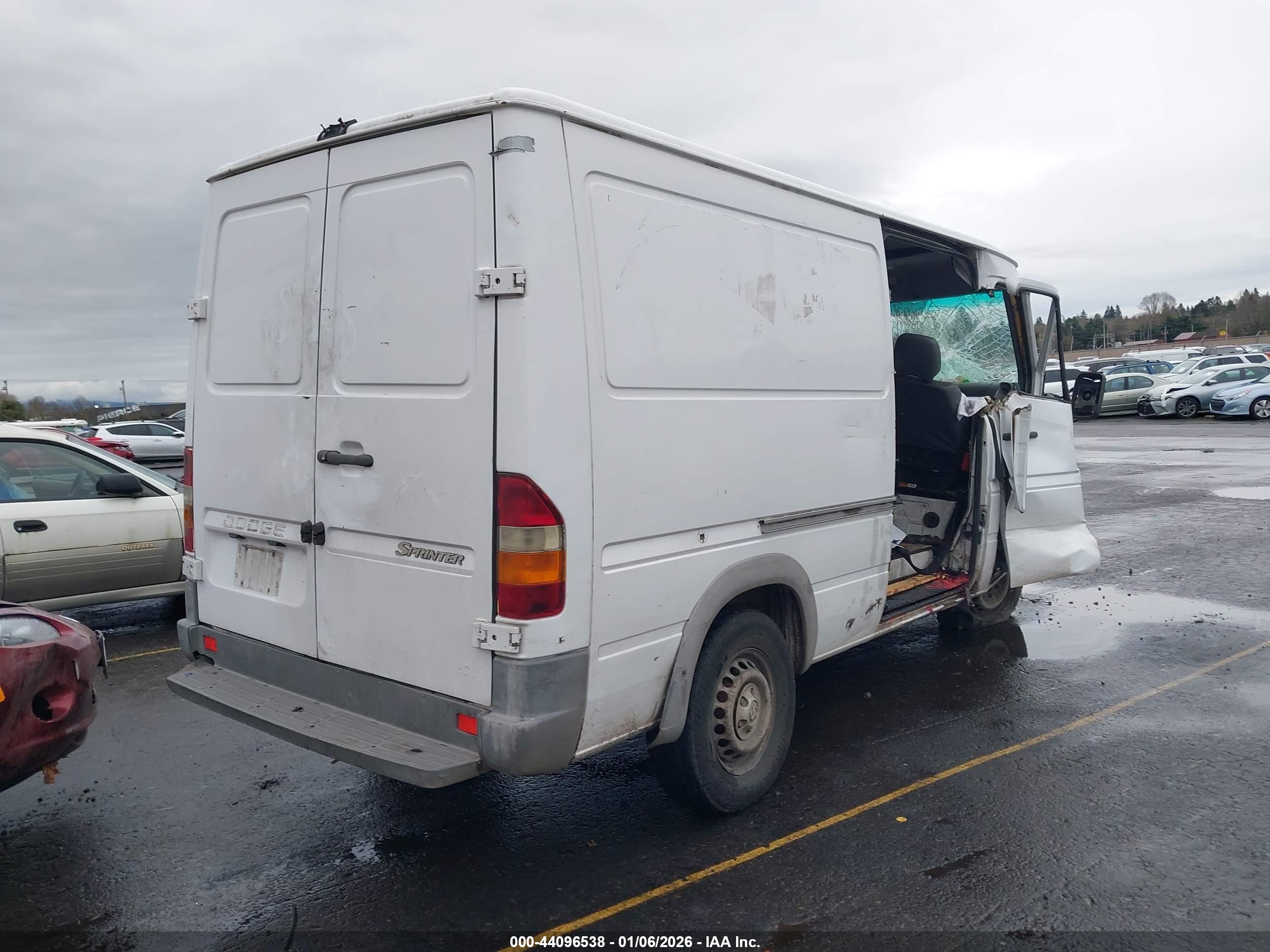 DODGE SPRINTER image 4