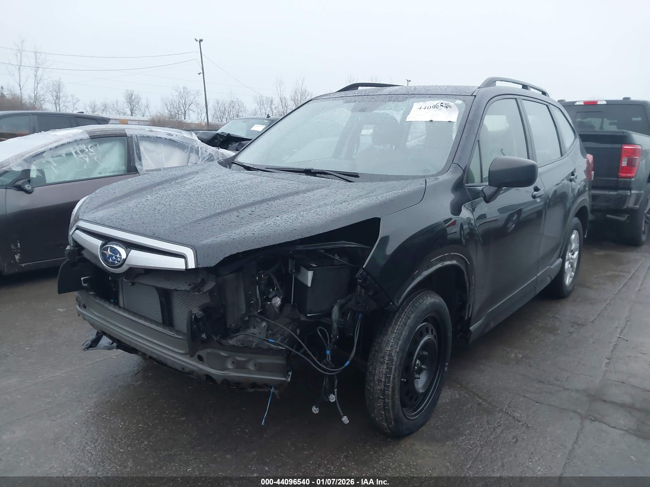 SUBARU FORESTER image 2