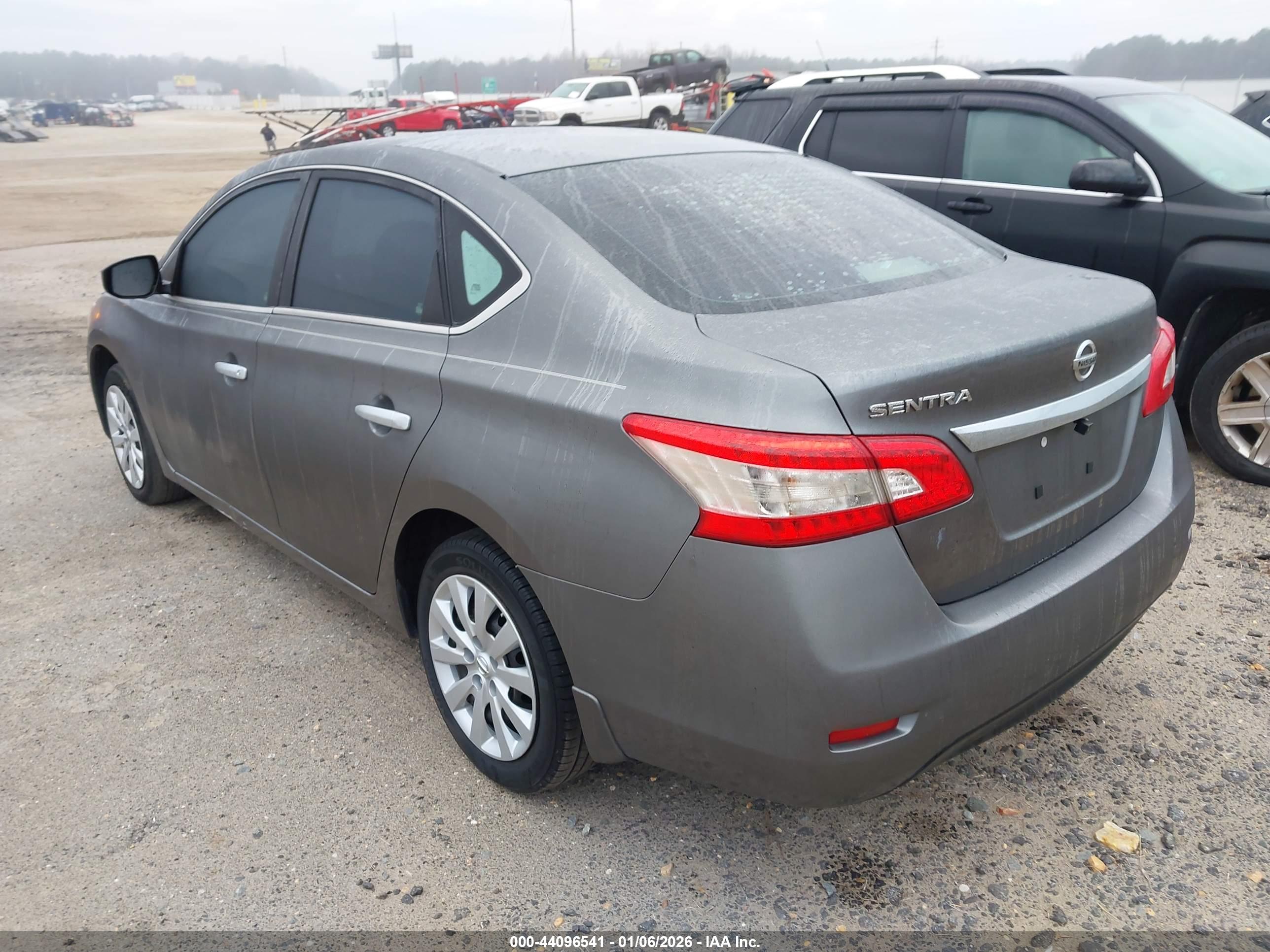 NISSAN SENTRA image 3