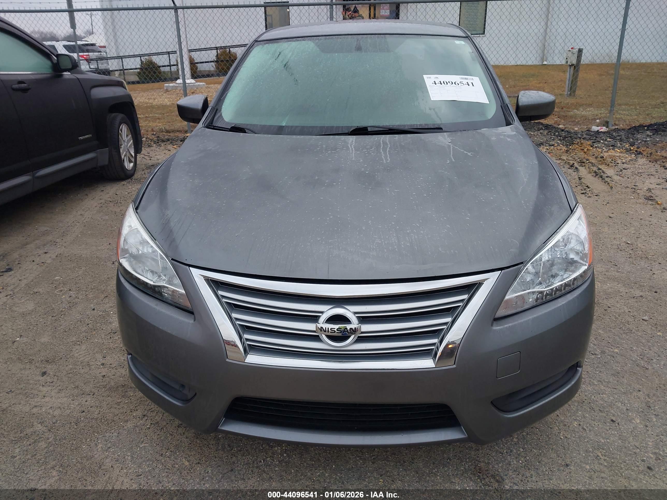 NISSAN SENTRA image 6