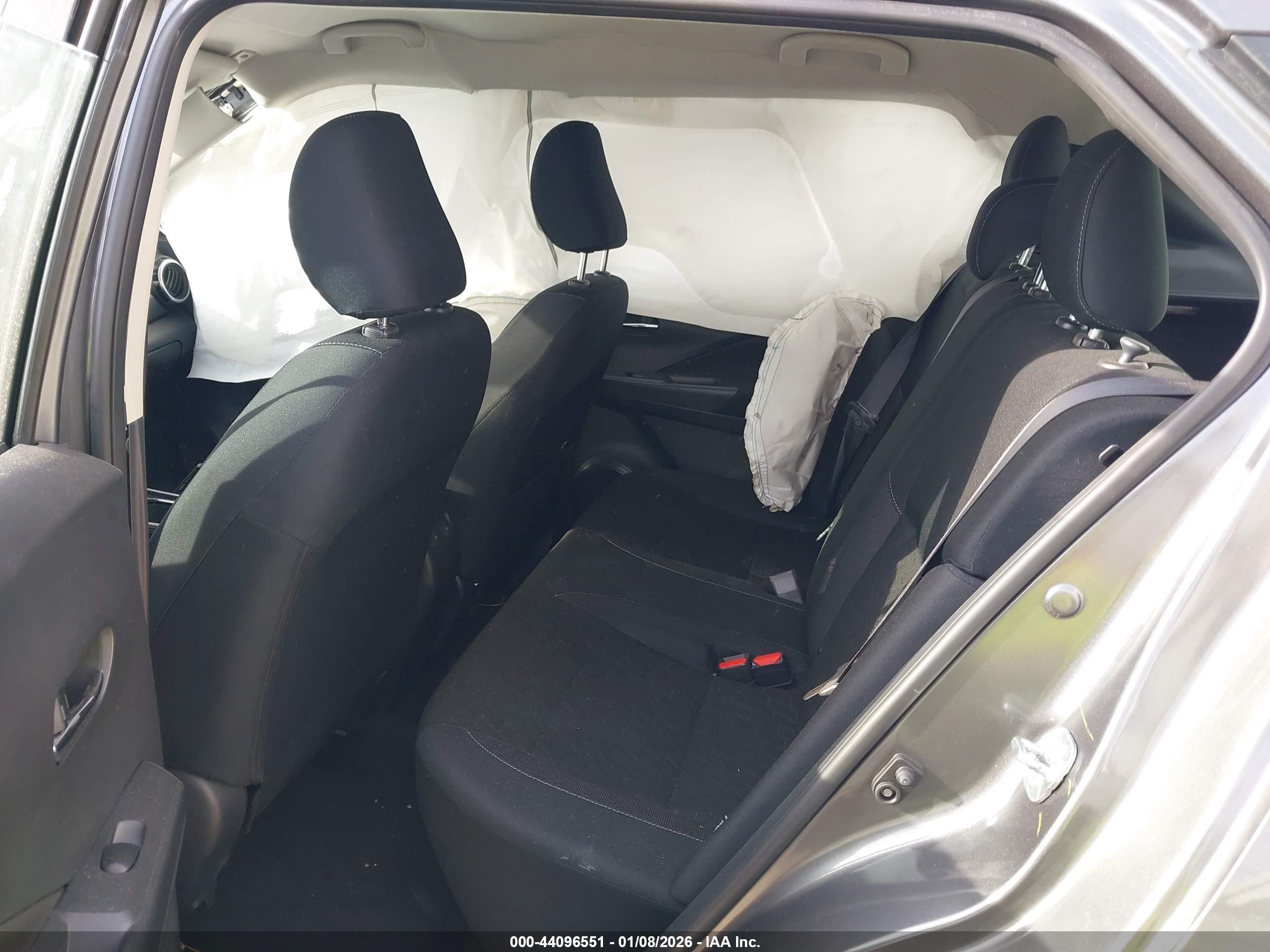 NISSAN KICKS image 8