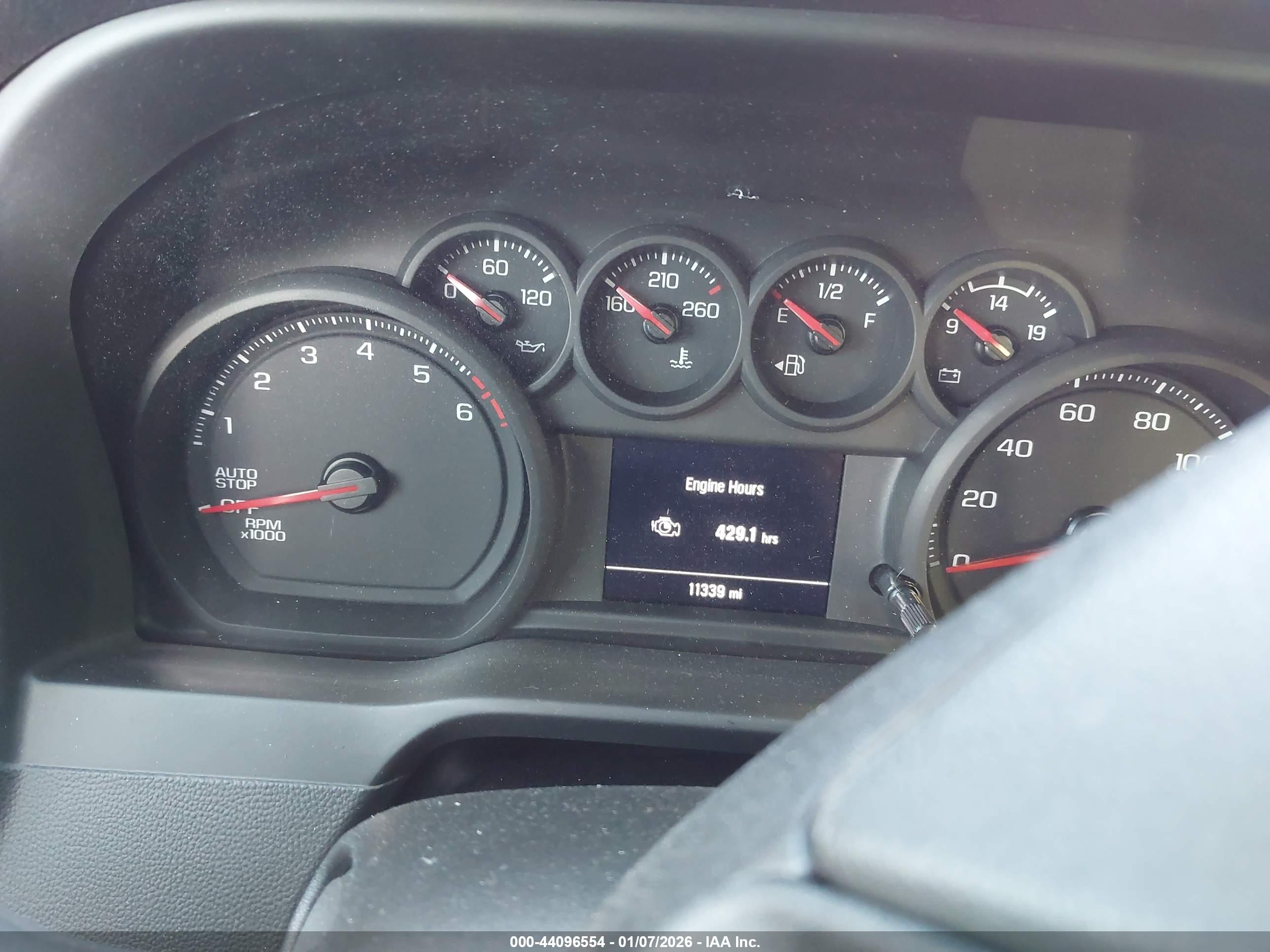 CHEVROLET SILVERADO image 7