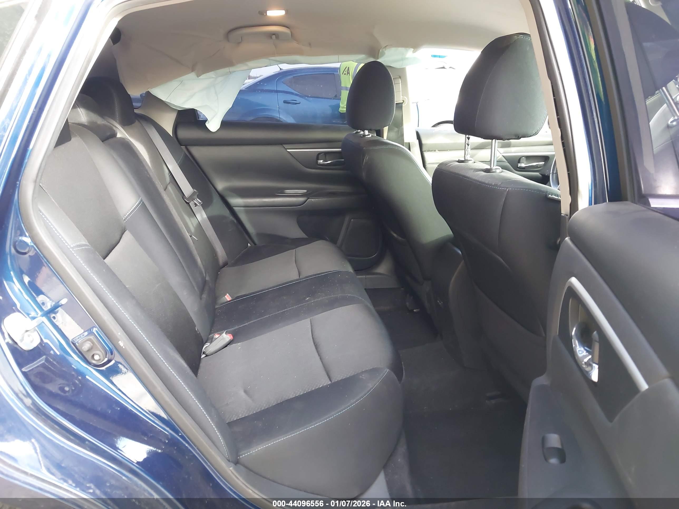 NISSAN ALTIMA image 8
