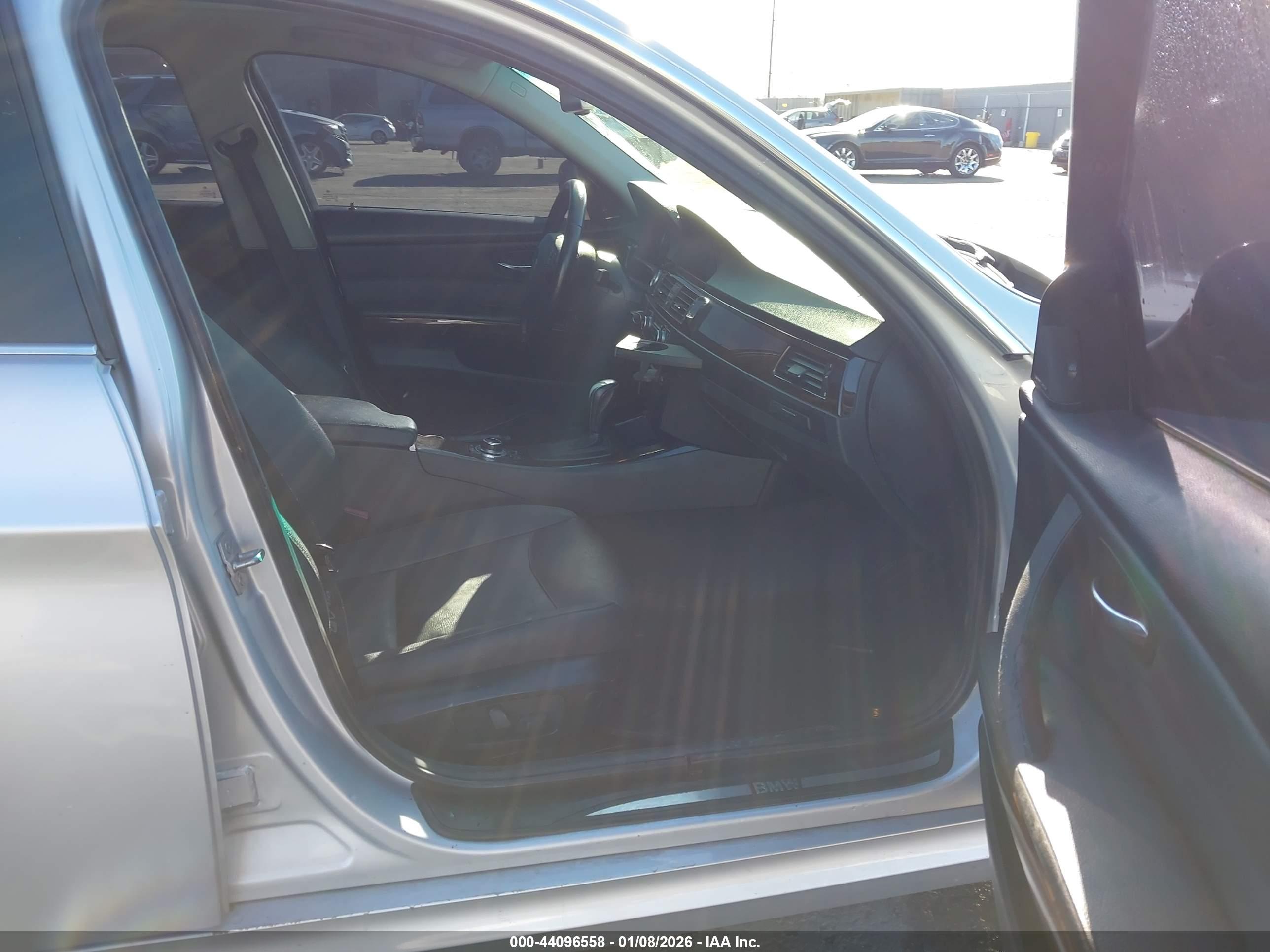BMW 335D image 5